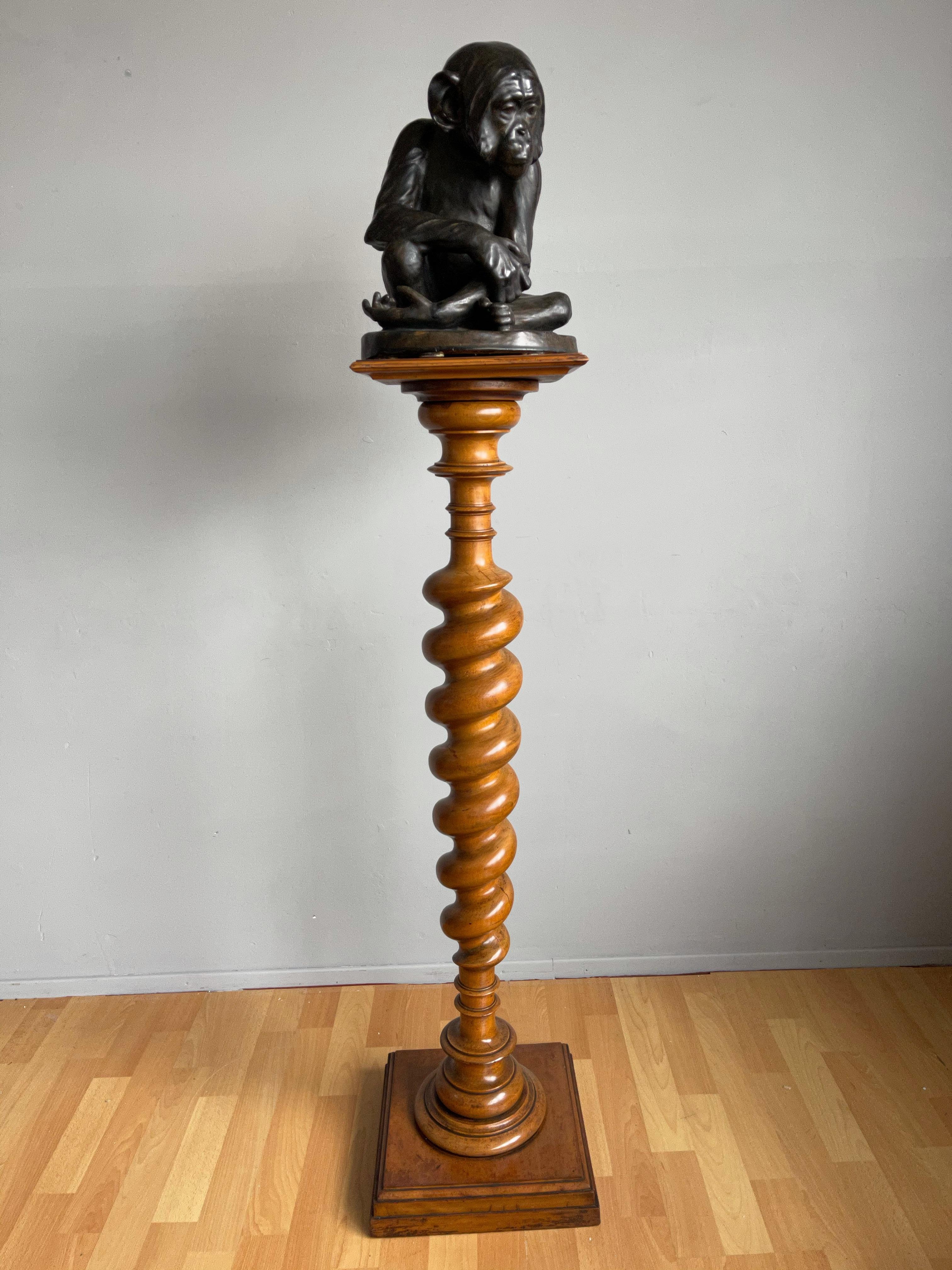 Arts and Crafts Wonderful Barley Twist Walnut and Beechwood Sculpture Stand Pedestal, circa 1900