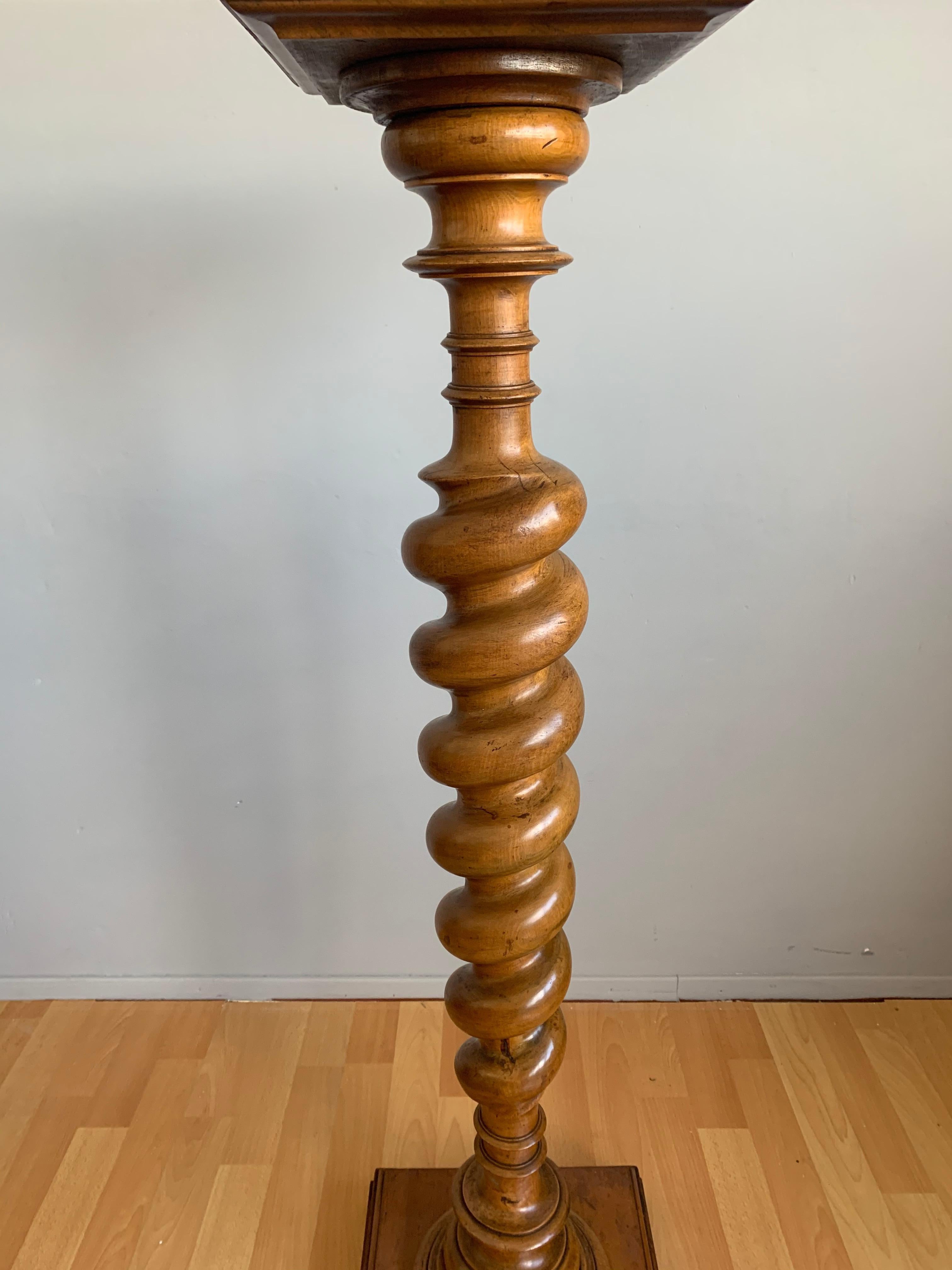 Wonderful Barley Twist Walnut and Beechwood Sculpture Stand Pedestal, circa 1900 2