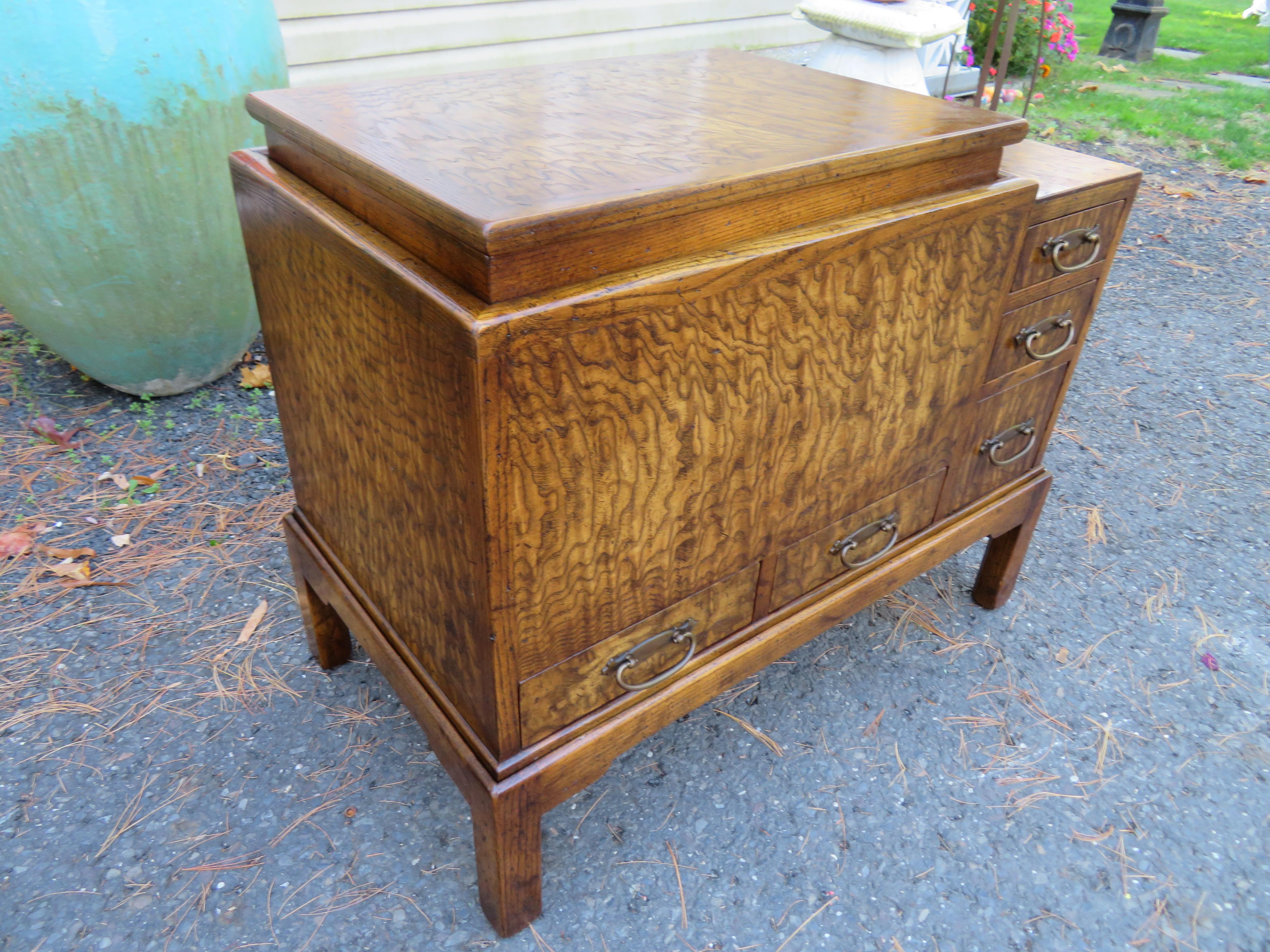 Wonderful Beacon Hill Burl Wood Planter Table Mid-Century Modern For Sale 10