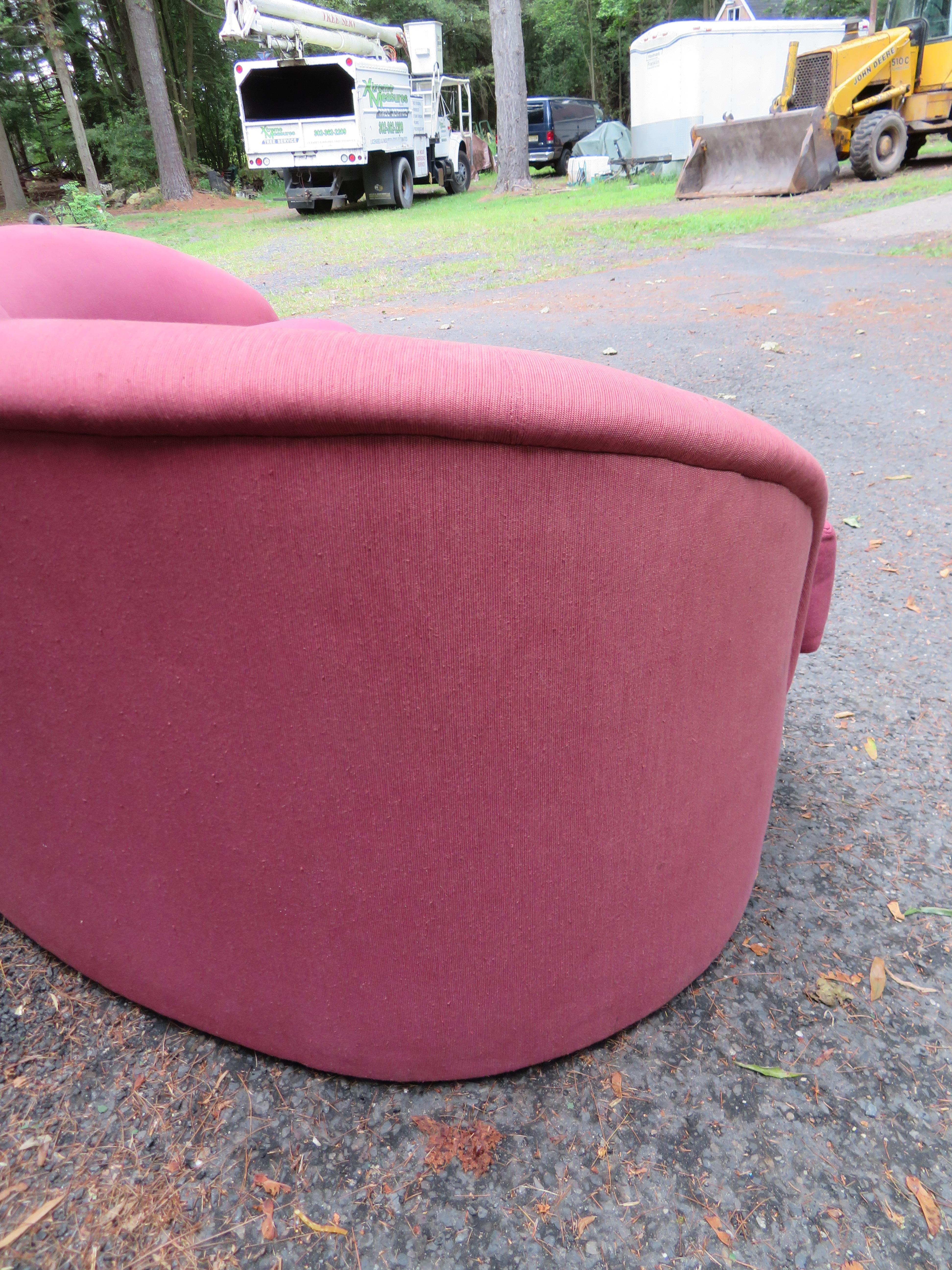 Wonderful Biomorphic Kidney Bean Shaped Sofa Labeled Directional In Good Condition In Pemberton, NJ