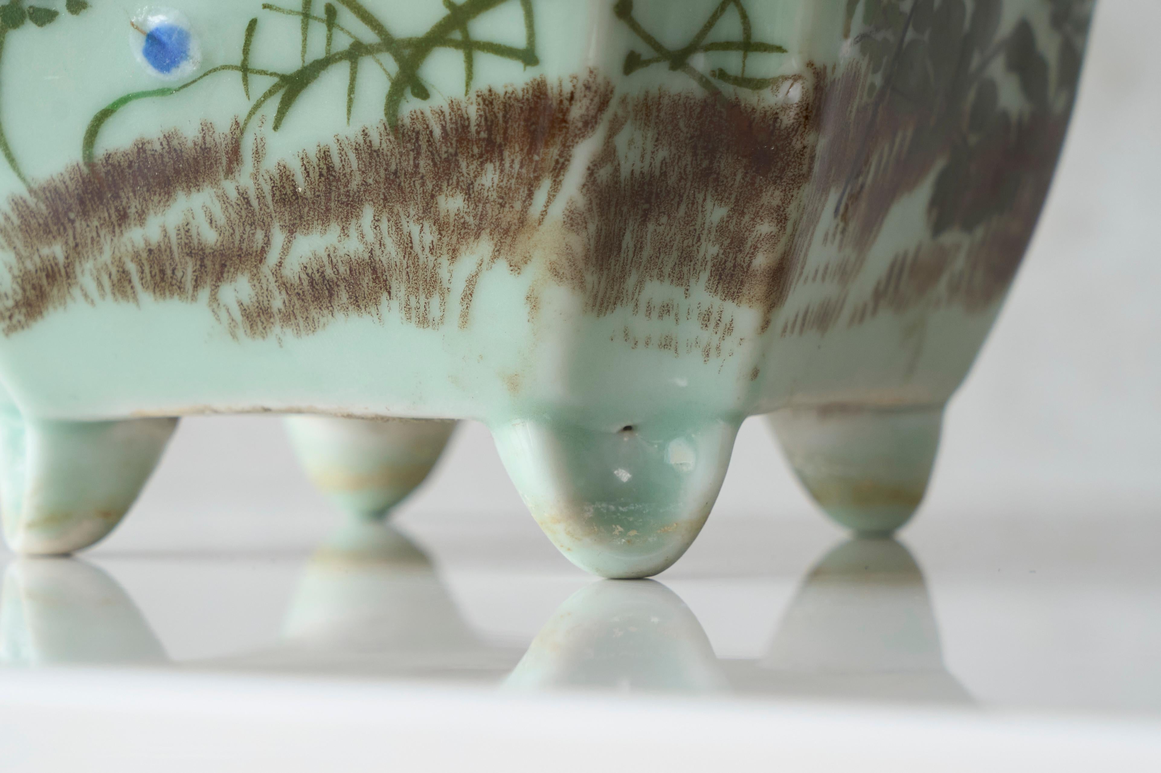 Merveilleux pot ou jardinière Bonsai en jade clair Japon Début du 20e siècle Bon état - En vente à Meer, VAN