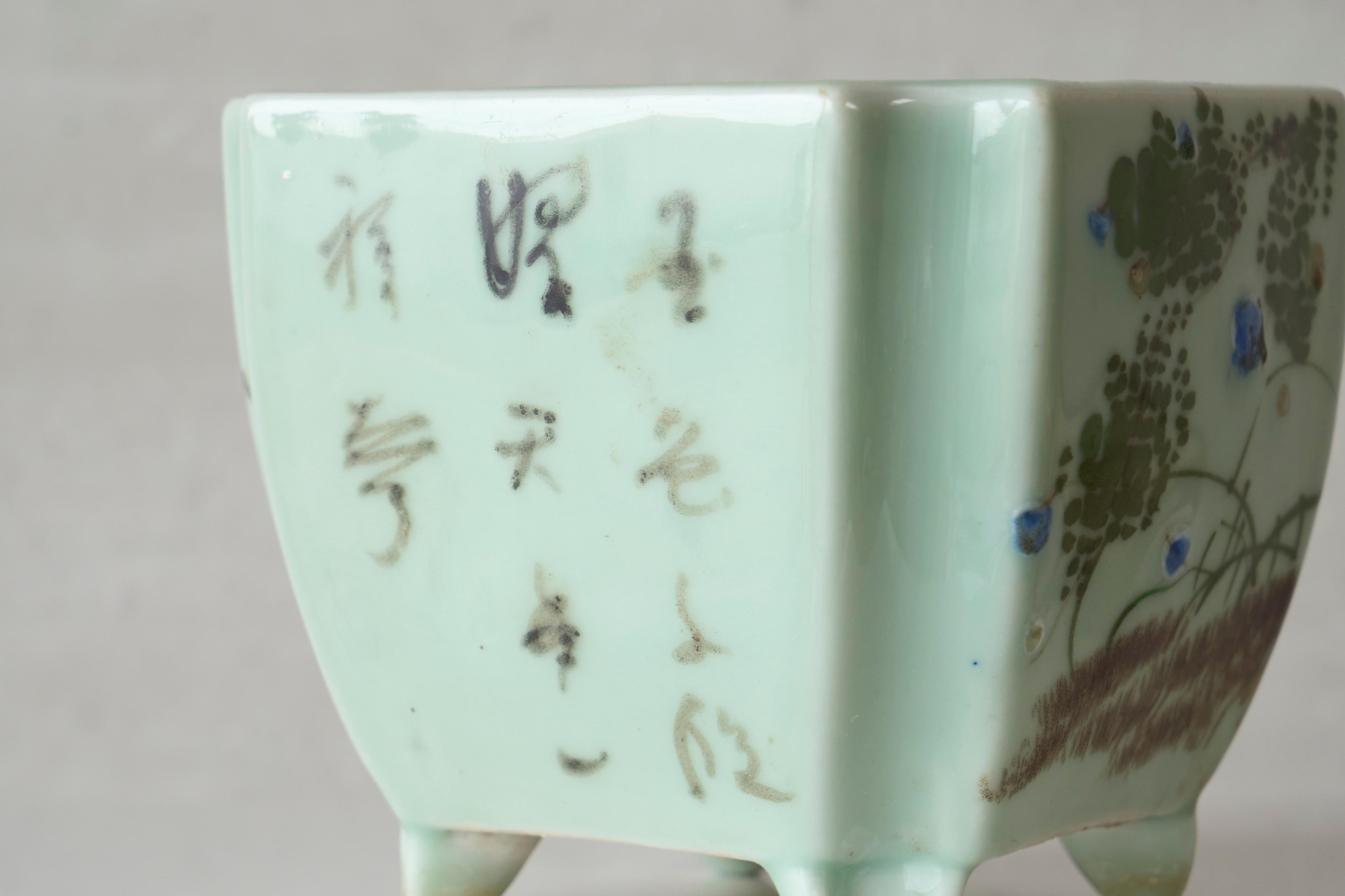 Poteries Merveilleux pot ou jardinière Bonsai en jade clair Japon Début du 20e siècle en vente