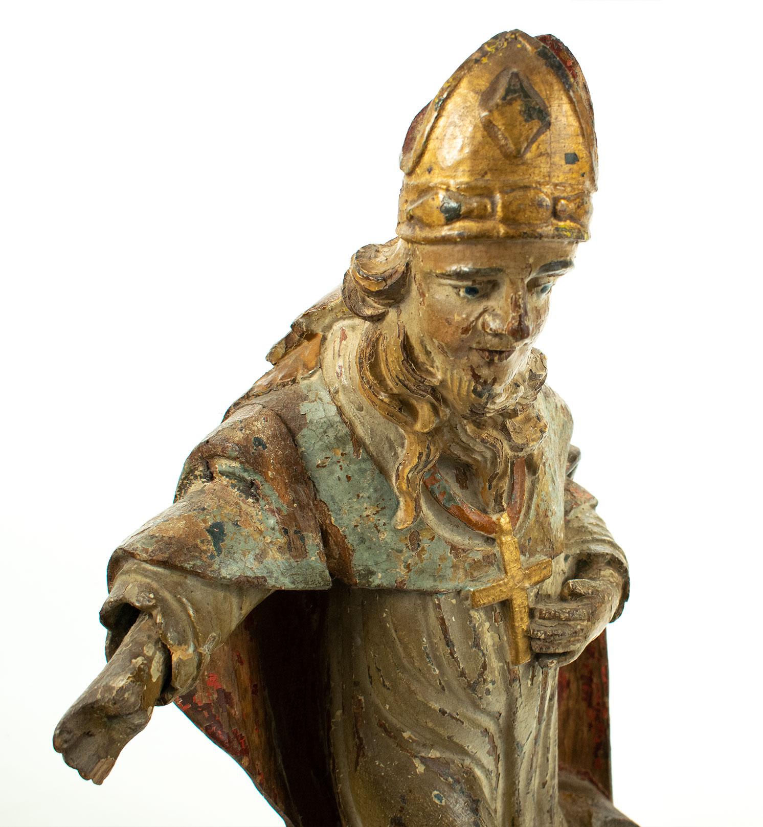 16th century Italian carved wooden polychromed statue of Saint Francis For Sale 2
