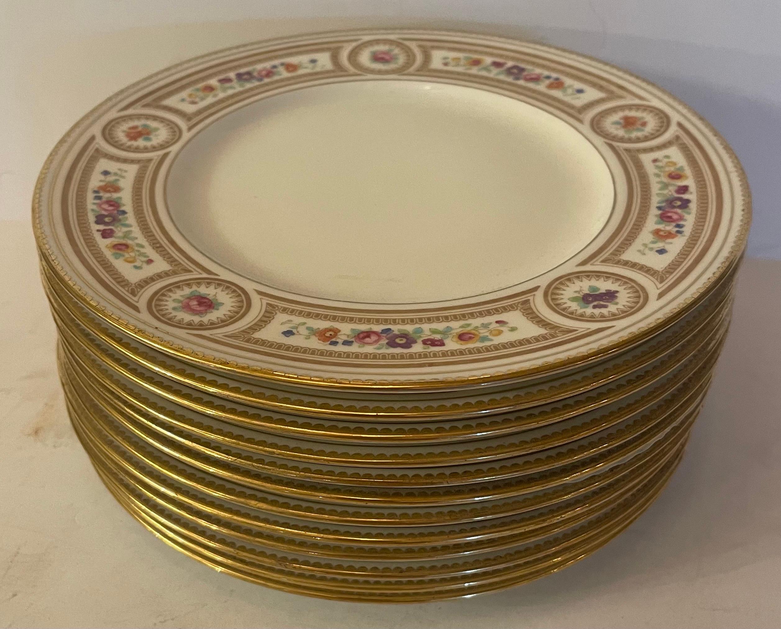 Wunderbare Cauldon England für Tiffany & Co New York Porzellan Mittagessen / Dessert-Set von 11 Platten