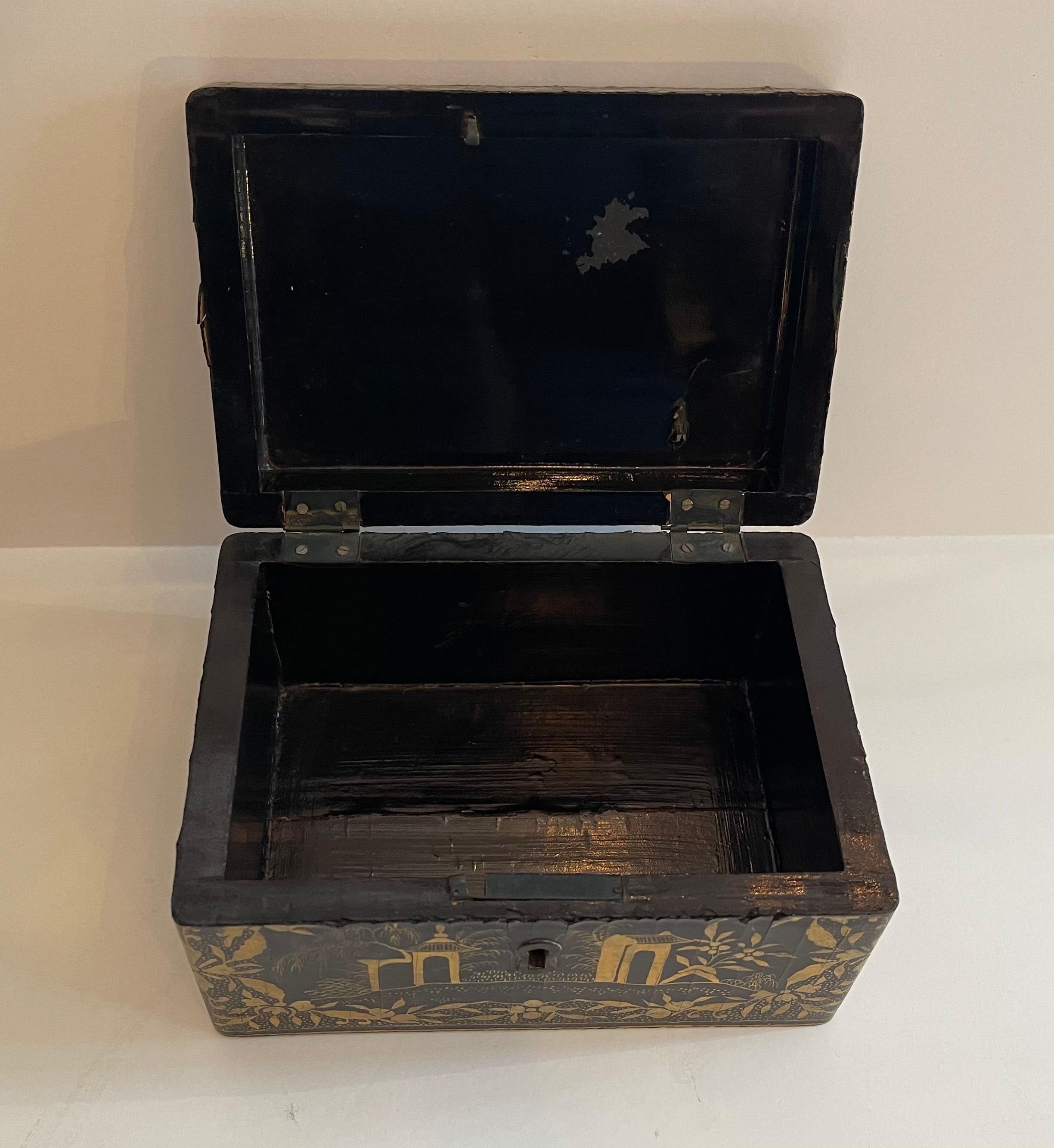 Wonderful Chinoiserie Black Lacquered Hand Painted Jewelry Casket Keepsake Box 1
