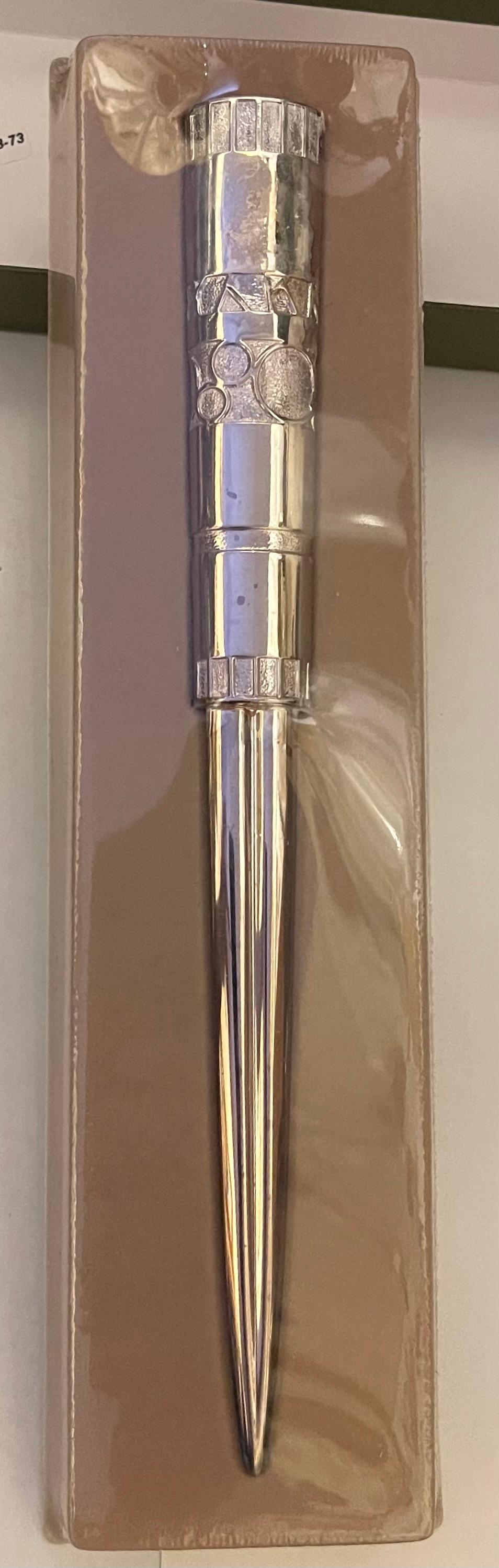 Maravilloso abrecartas Christofle France Art Nouveau / Decó en plata NUEVO Francés en venta