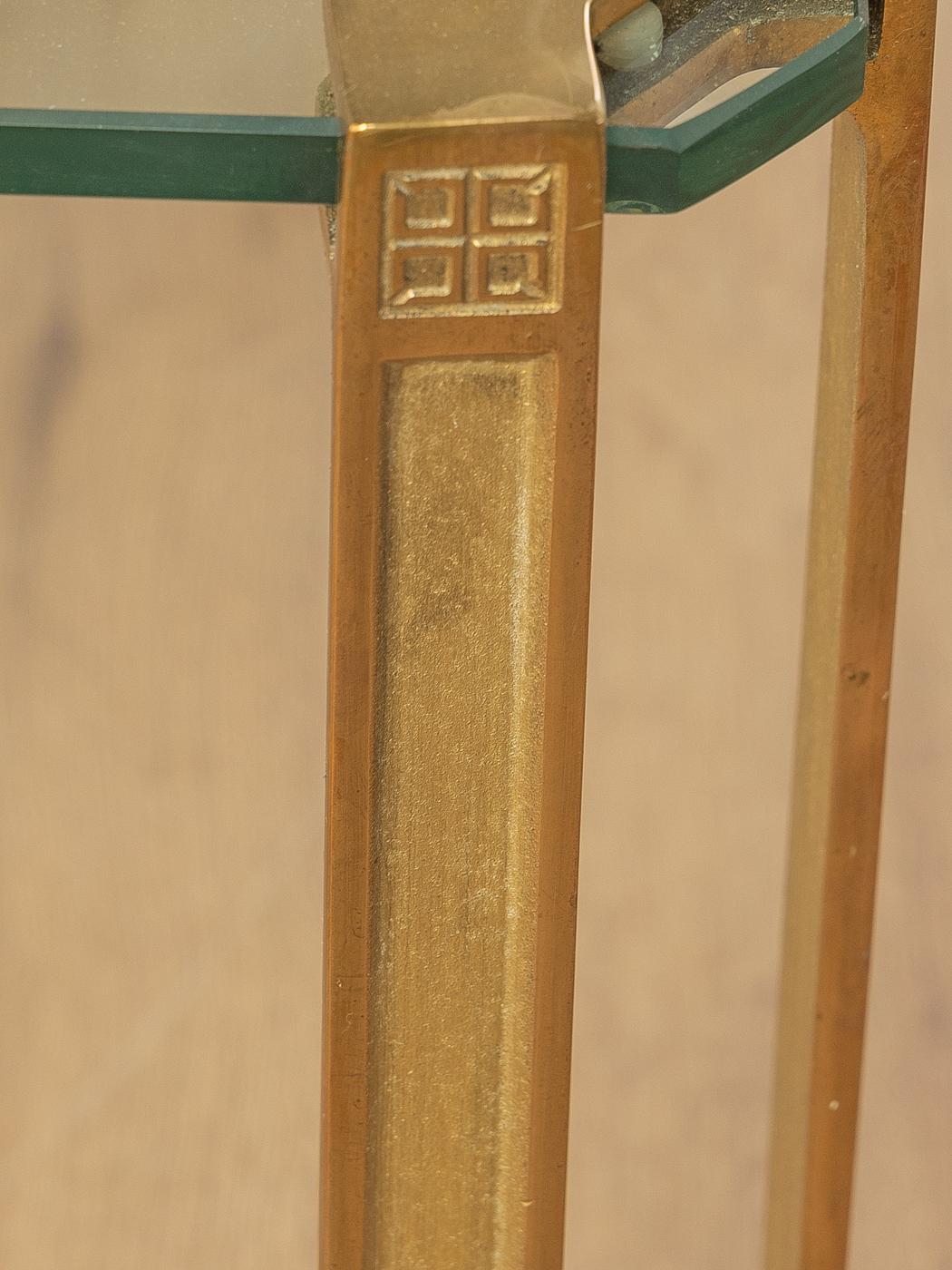 Merveilleuse table basse modèle T 24, Peter Ghyczy en vente 1