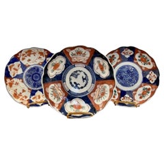 Wonderful collection of three antique Japanese imari plates