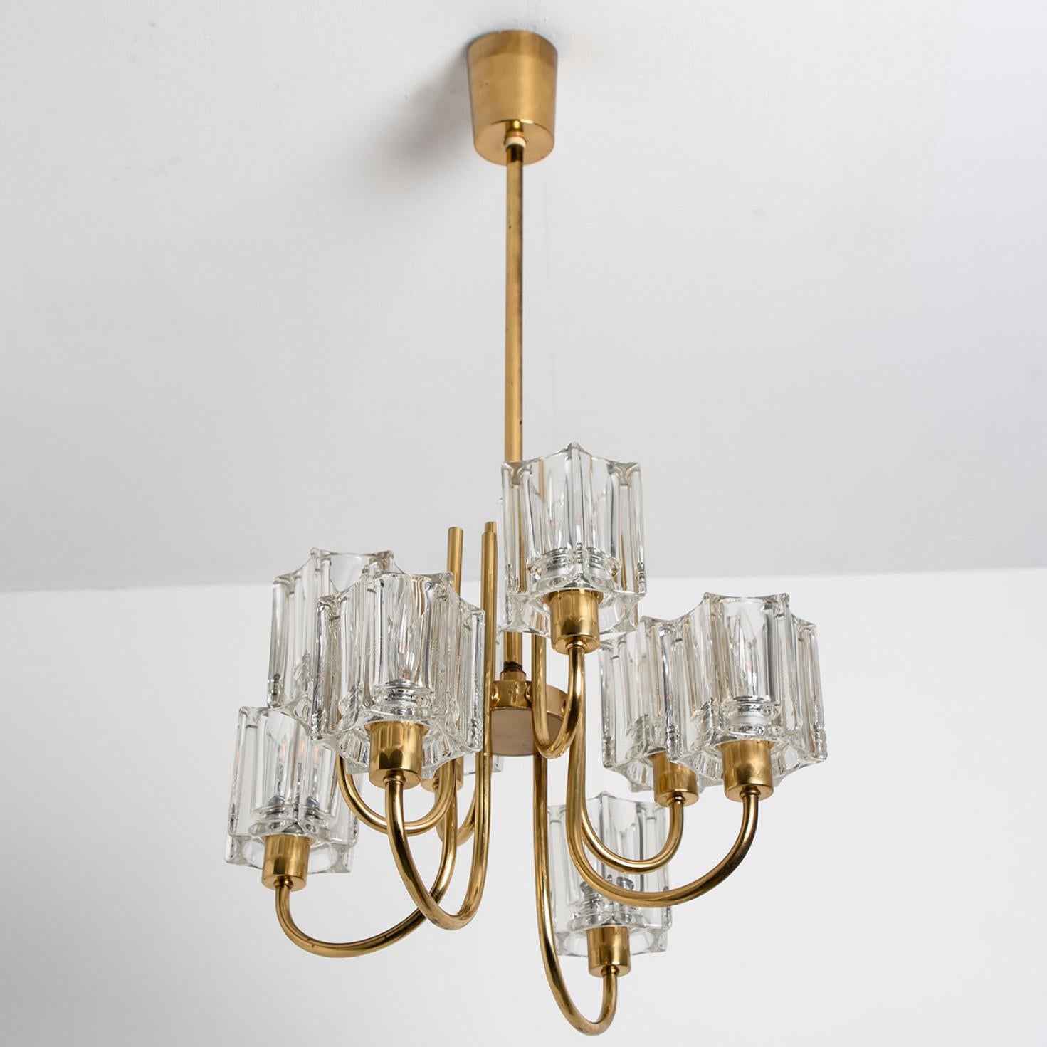 Wonderful Crystal Glass Chandelier by Peill Putzler, Germany, 1970s In Good Condition For Sale In Rijssen, NL