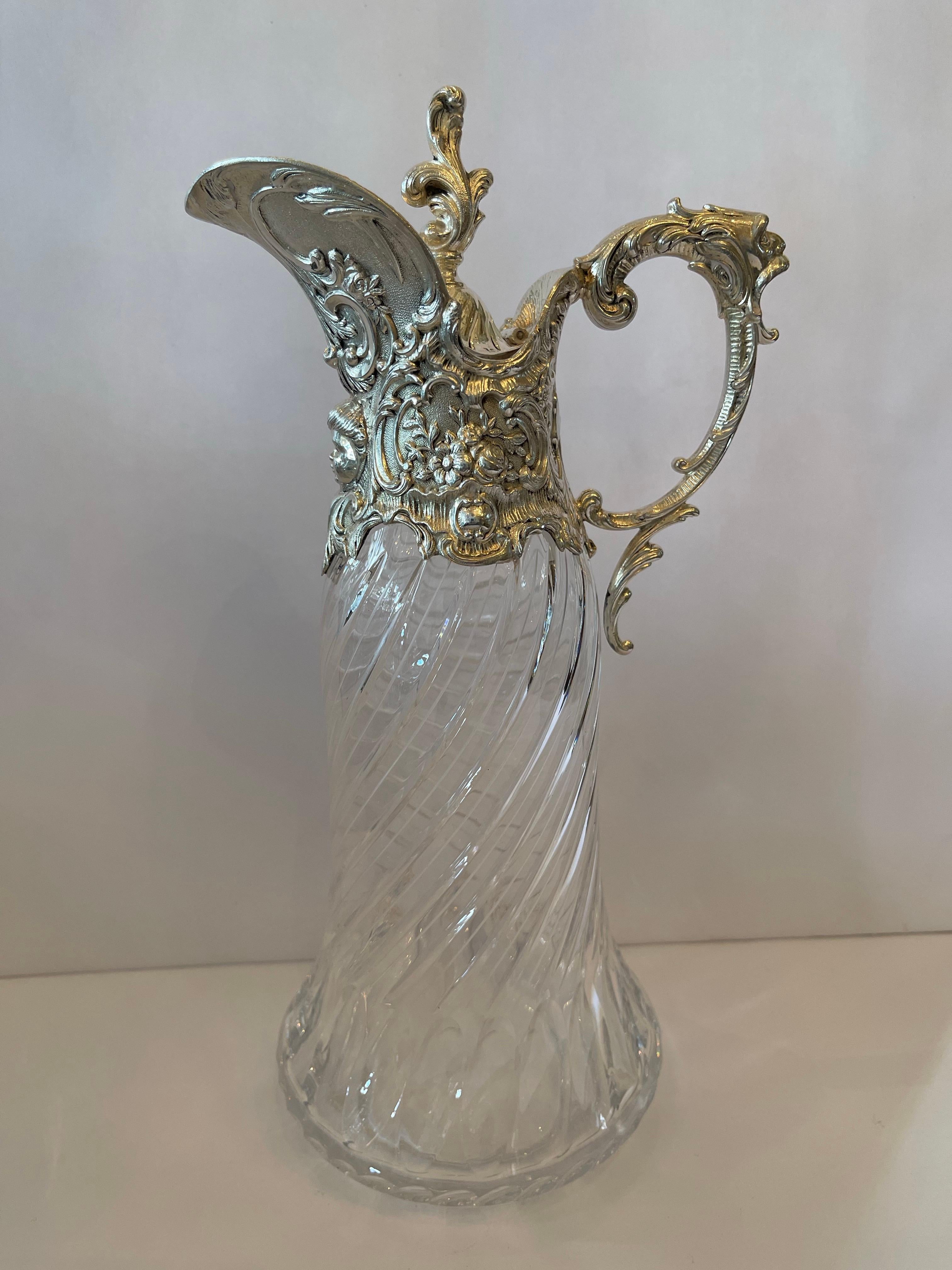 Großer Cherub-Dekanter aus Wunderschön geschliffenem Glas, versilbert, Karaffe, Wasserkrug (Versilberung) im Angebot