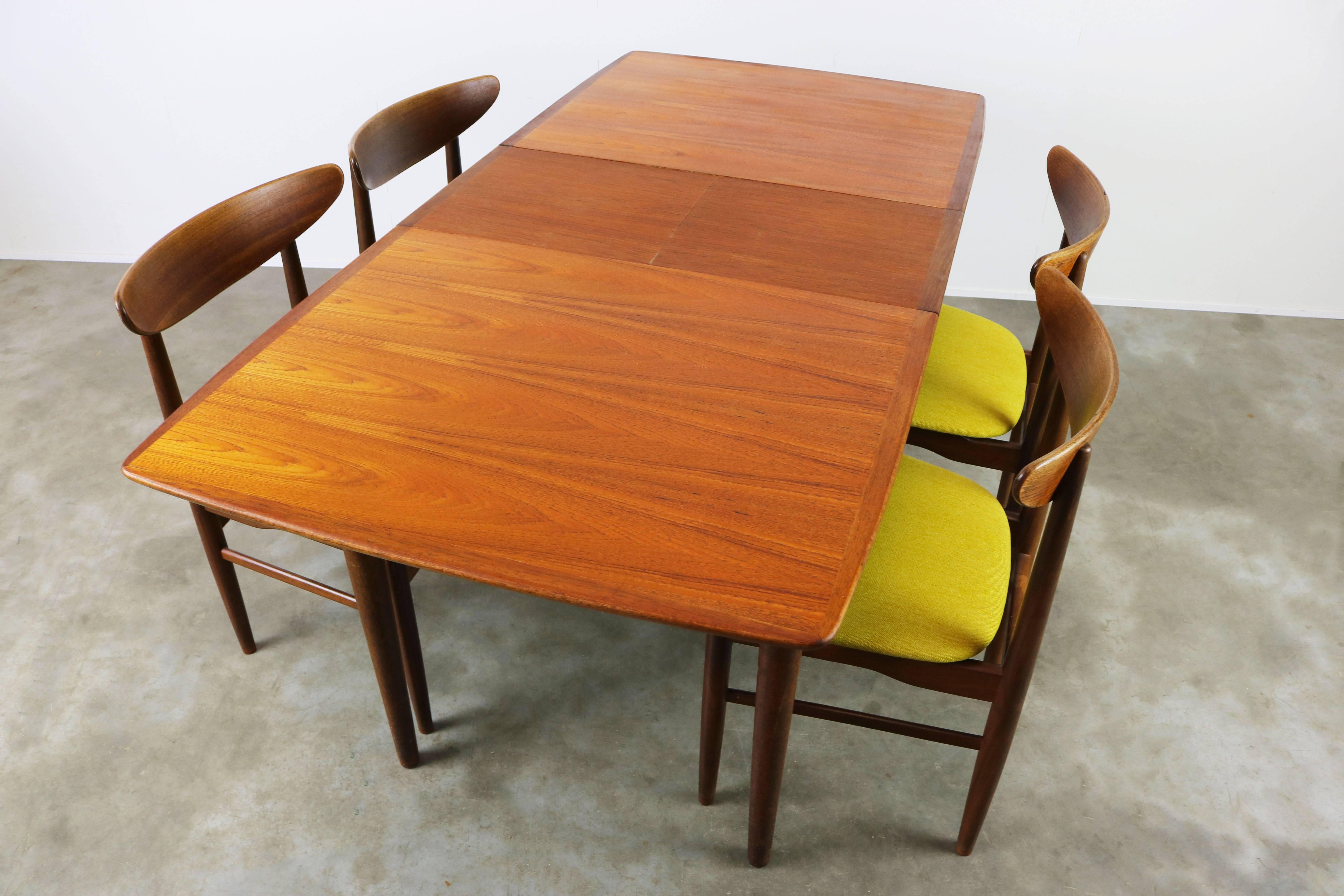 Wonderful Danish Design Dining Room Set Designed by Dyrlund in Teak 1950s 2