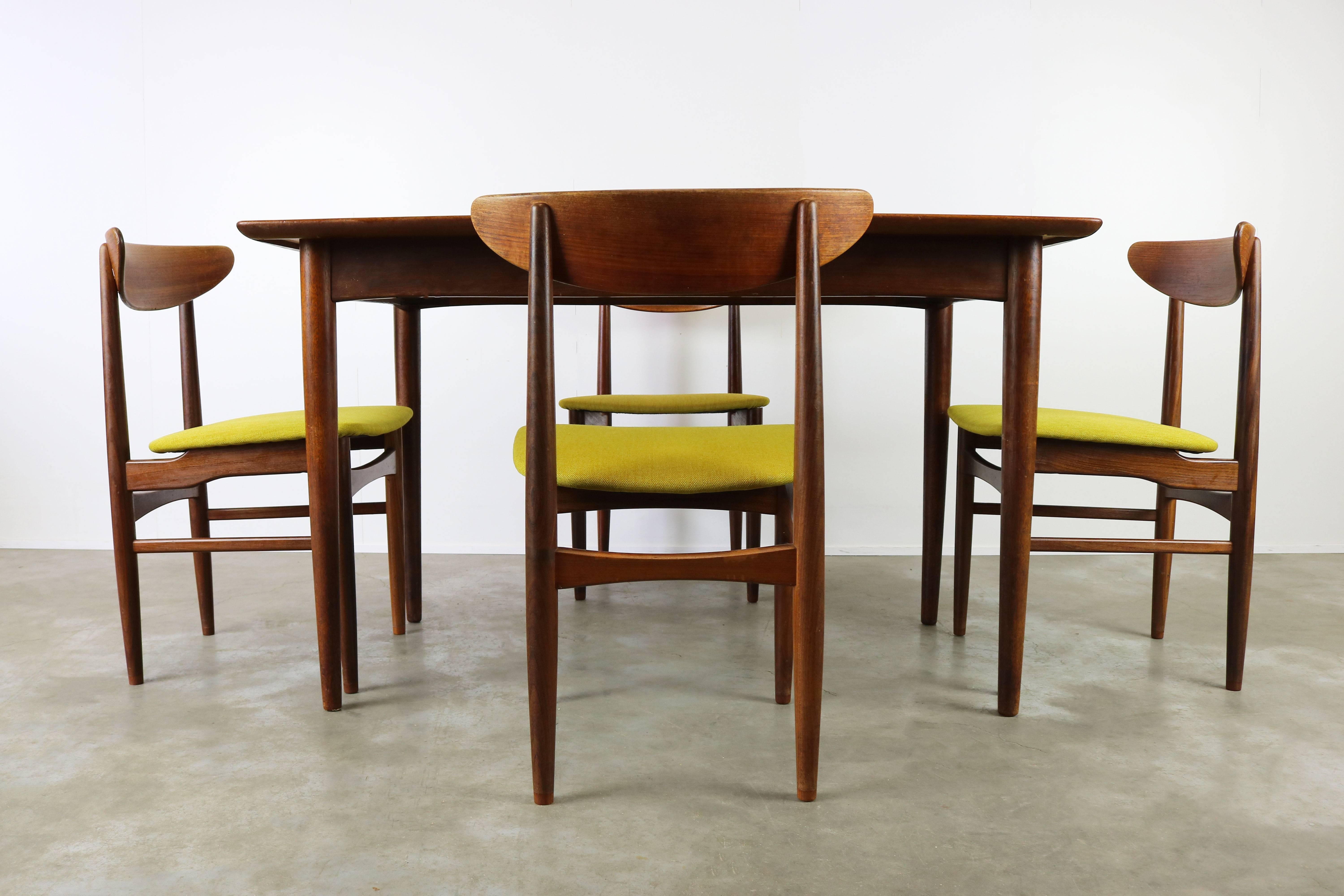 Mid-Century Modern Wonderful Danish Design Dining Room Set Designed by Dyrlund in Teak 1950s