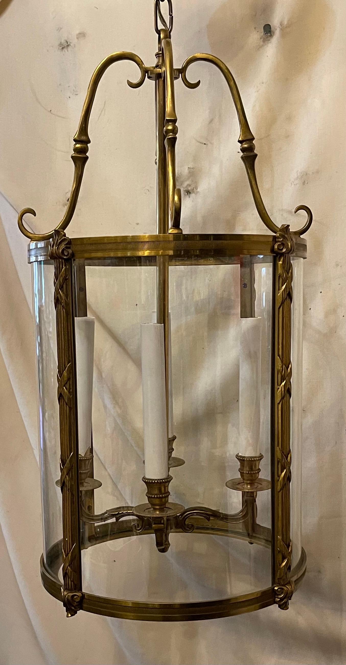 Gilt Wonderful Doré Reeded Bronze Louis XVI Lantern Light Fixture Curved Glass Panels For Sale