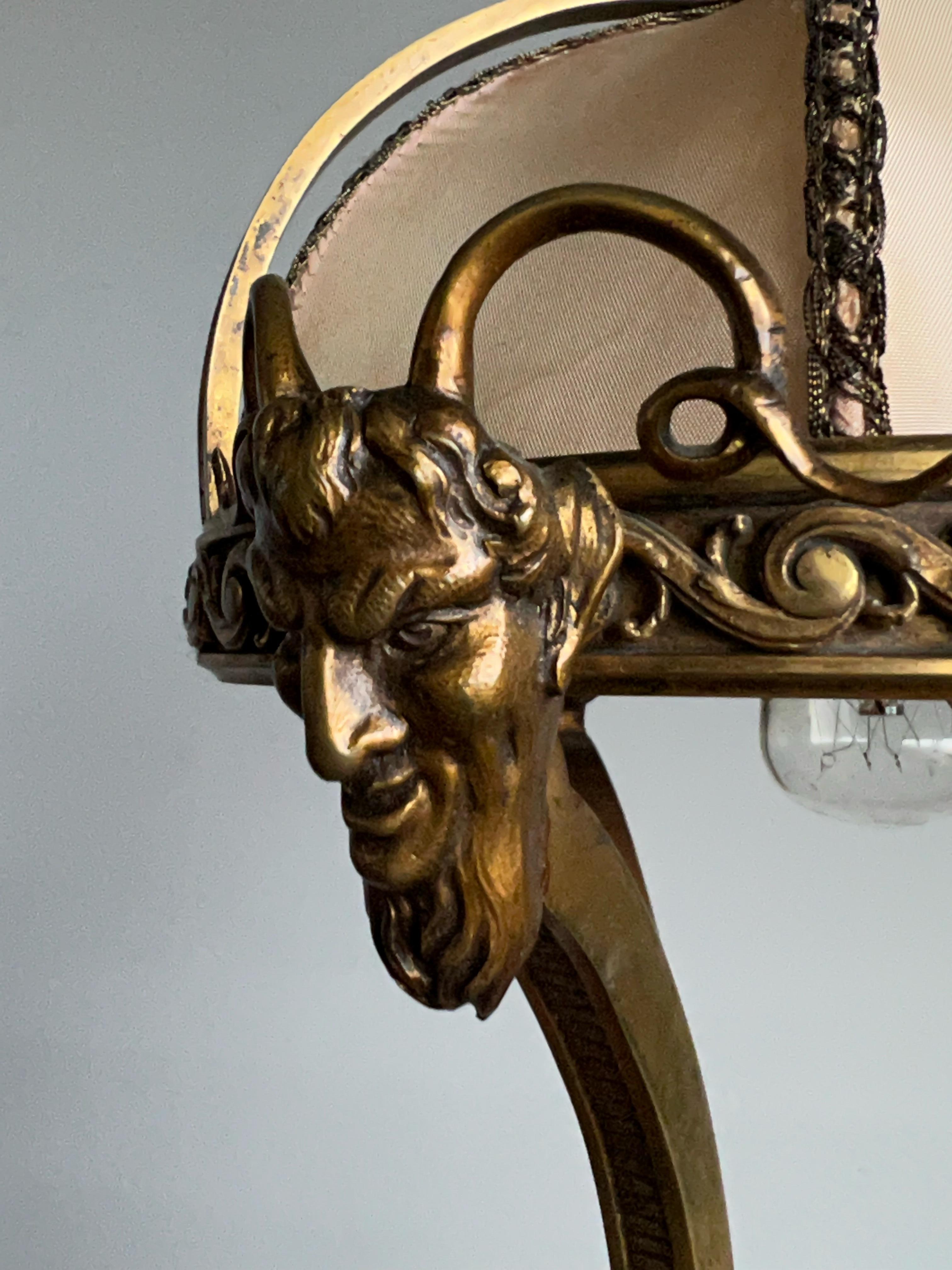 Wonderful Early 1900s Bronze and Marble Table / Desk Lamp with Faun Sculptures For Sale 3