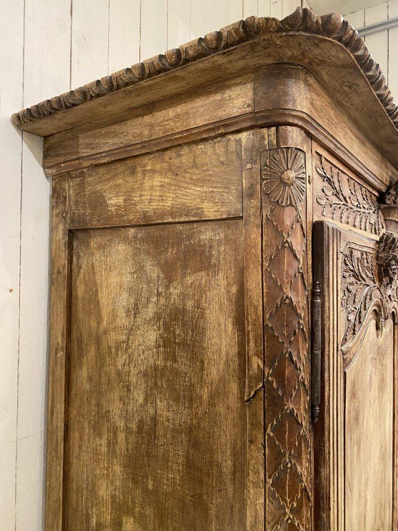 Merveilleuse armoire de mariage en Oak du début du 19e siècle, France en vente 7
