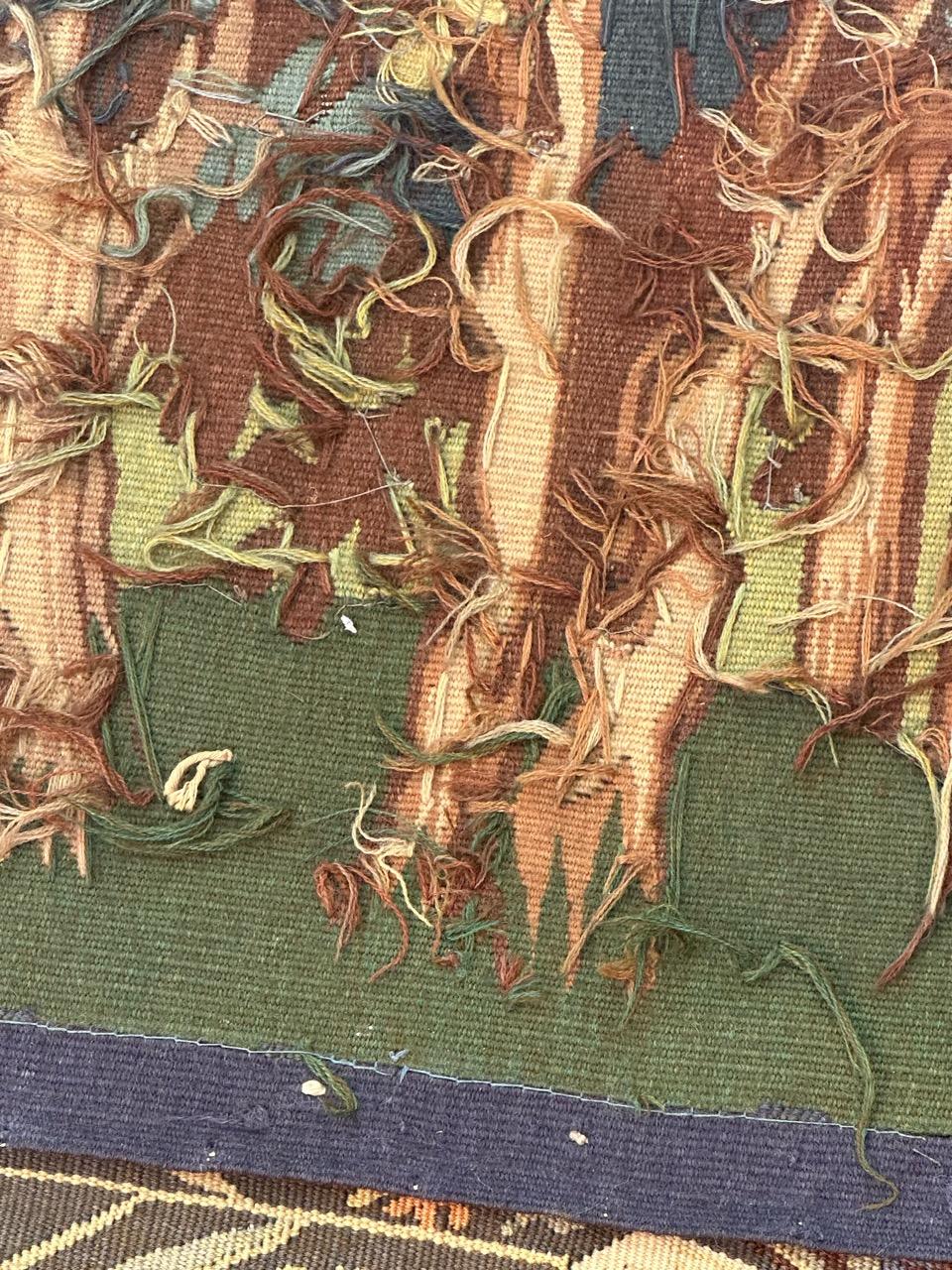 Merveilleuse tapisserie d'Aubusson française du début du 20TH CENTURY DESIGN tapisserie médiévale en vente 11