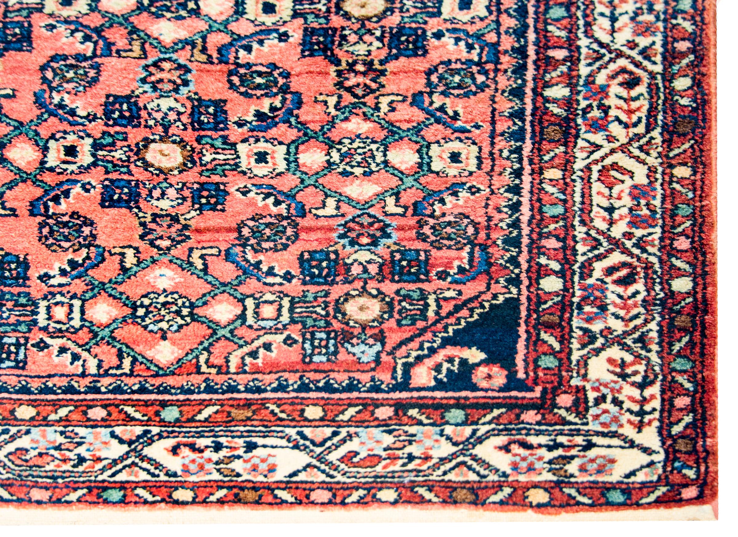 Wonderful Early 20th Century Herati Rug In Good Condition For Sale In Chicago, IL