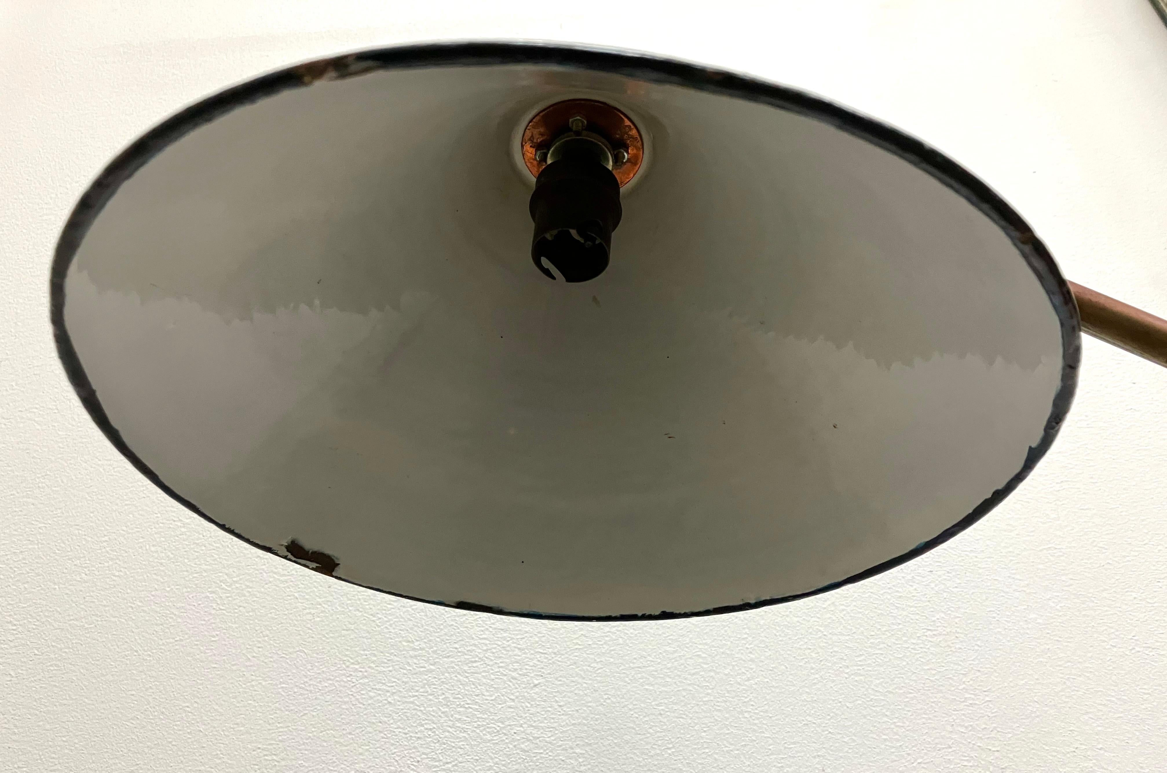 20ième siècle Merveilleux  Lampe de bureau industrielle du début du XXe siècle par OC White en vente