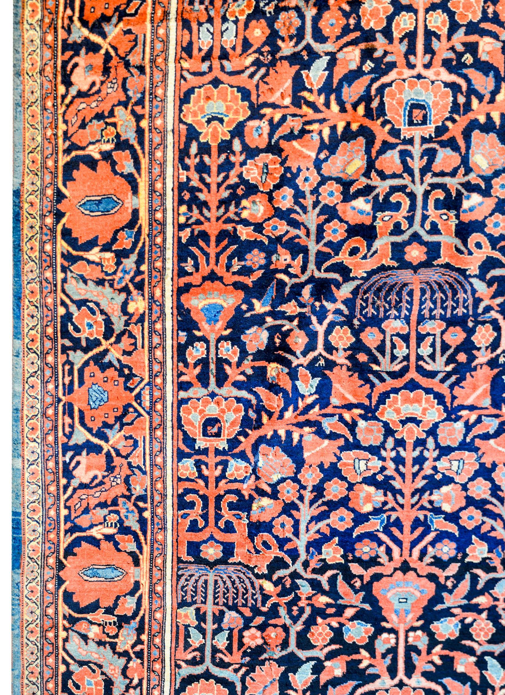 Wonderful Early 20th Century Sarouk Farahan Rug In Good Condition For Sale In Chicago, IL