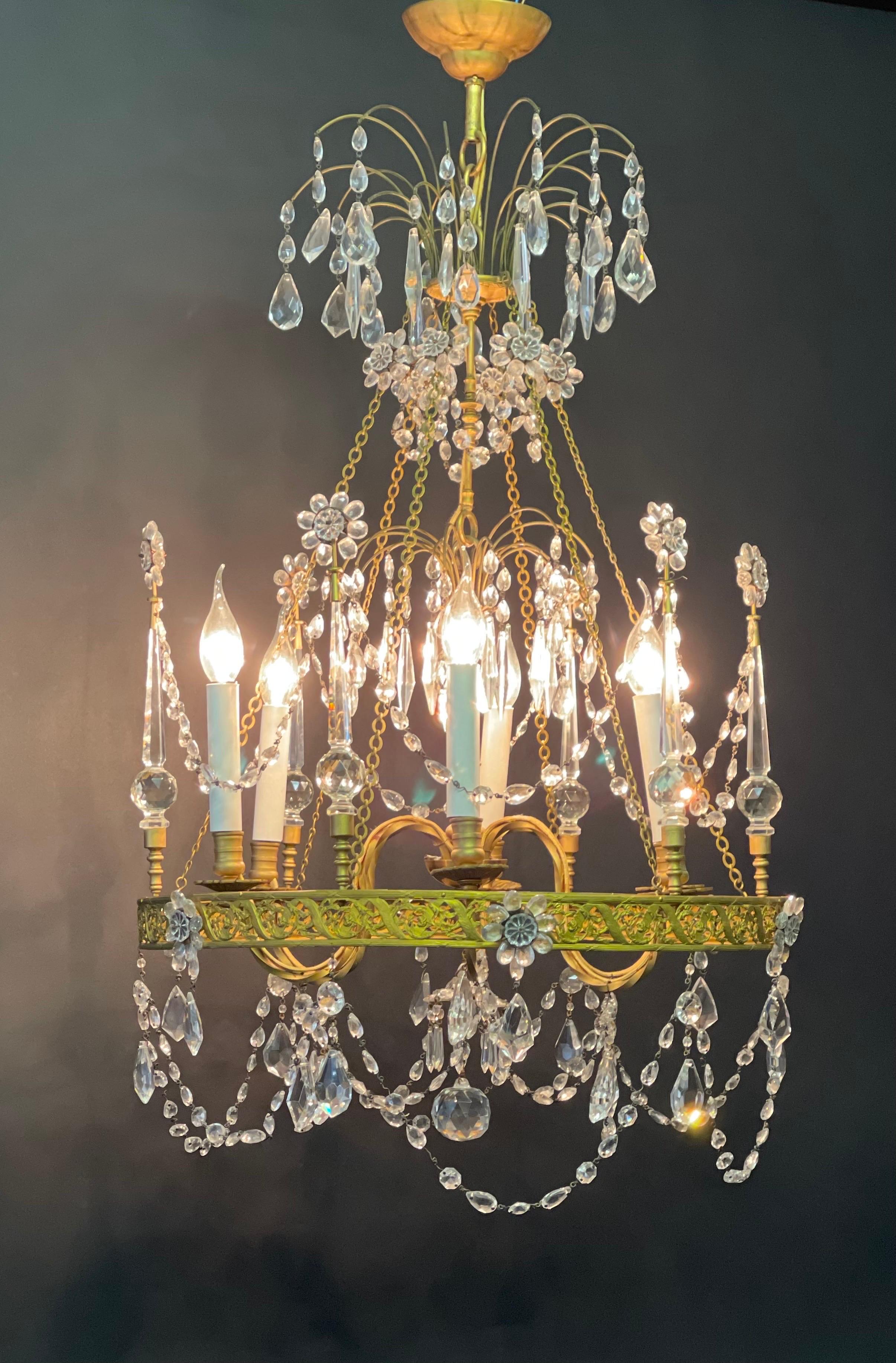 Wonderful Early Maison Baguès Bronze and Crystal Chandelier, Paris, ca.1900s In Excellent Condition For Sale In Wiesbaden, Hessen