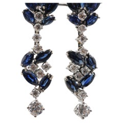 Wonderful earrings in 18k white gold with diamonds and sapphires.