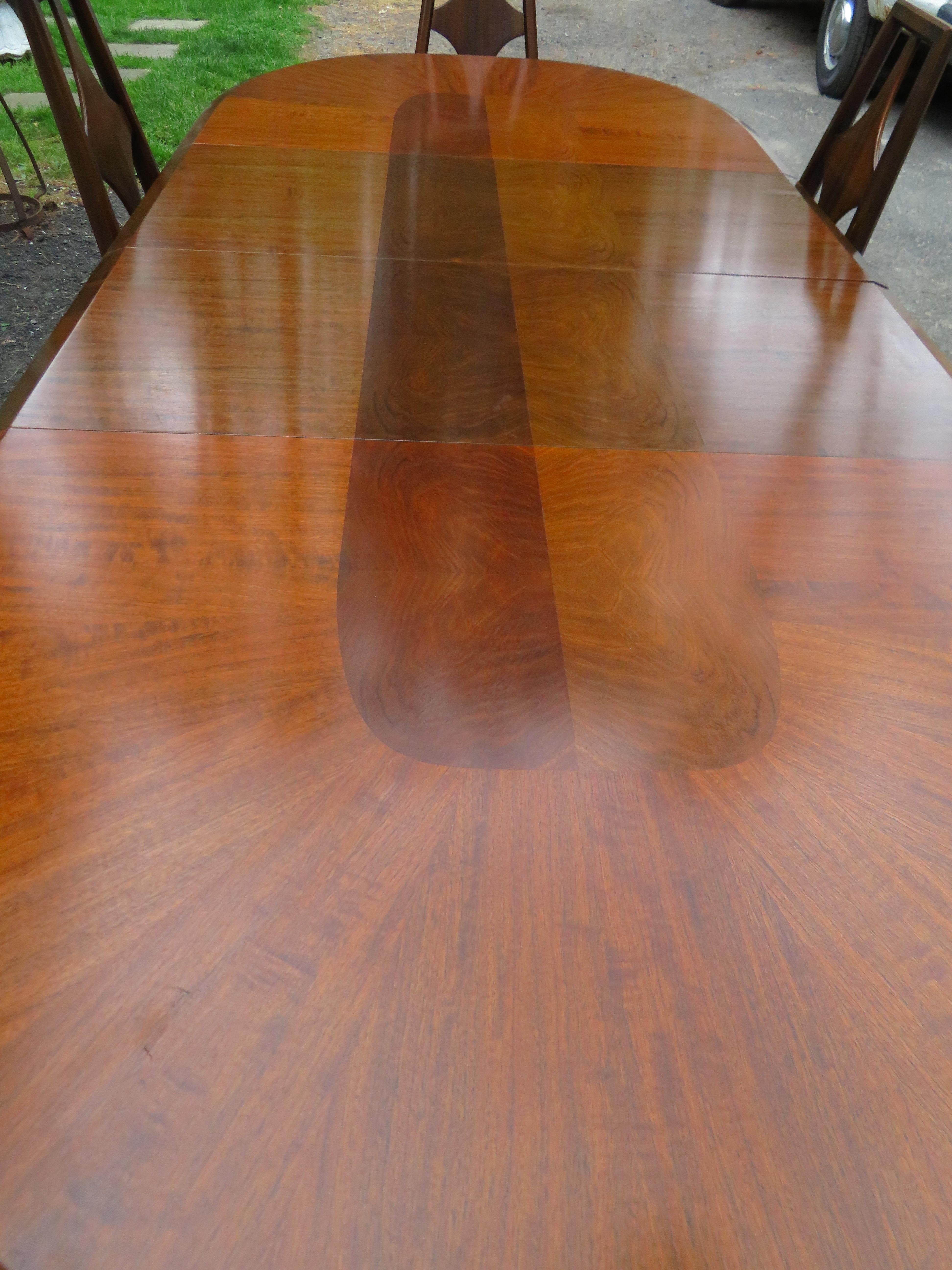 Wonderful Edmond J Spence Walnut Oval Dining Table Mid-Century Modern For Sale 5