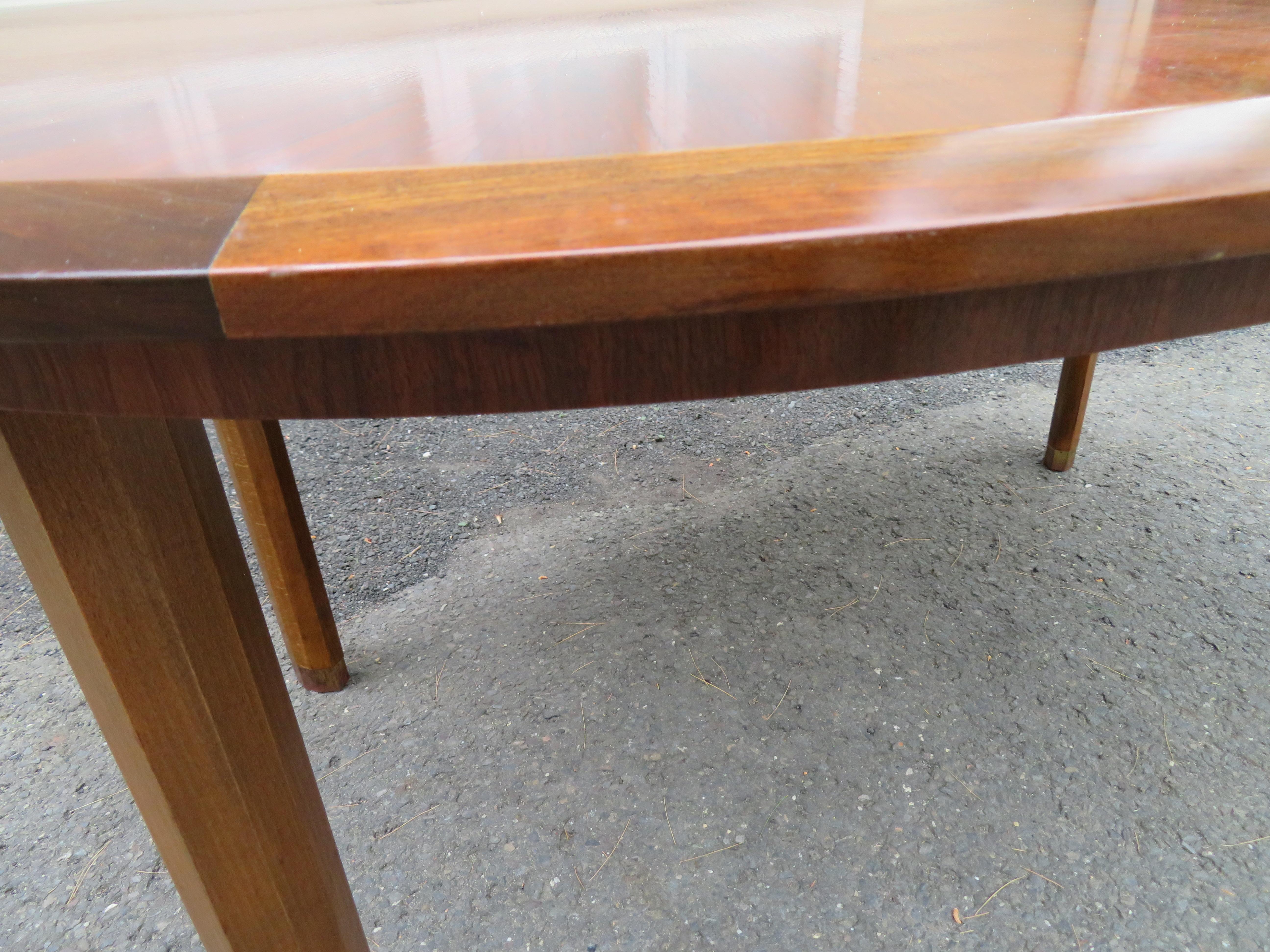 Wonderful Edmond J Spence Walnut Oval Dining Table Mid-Century Modern For Sale 7