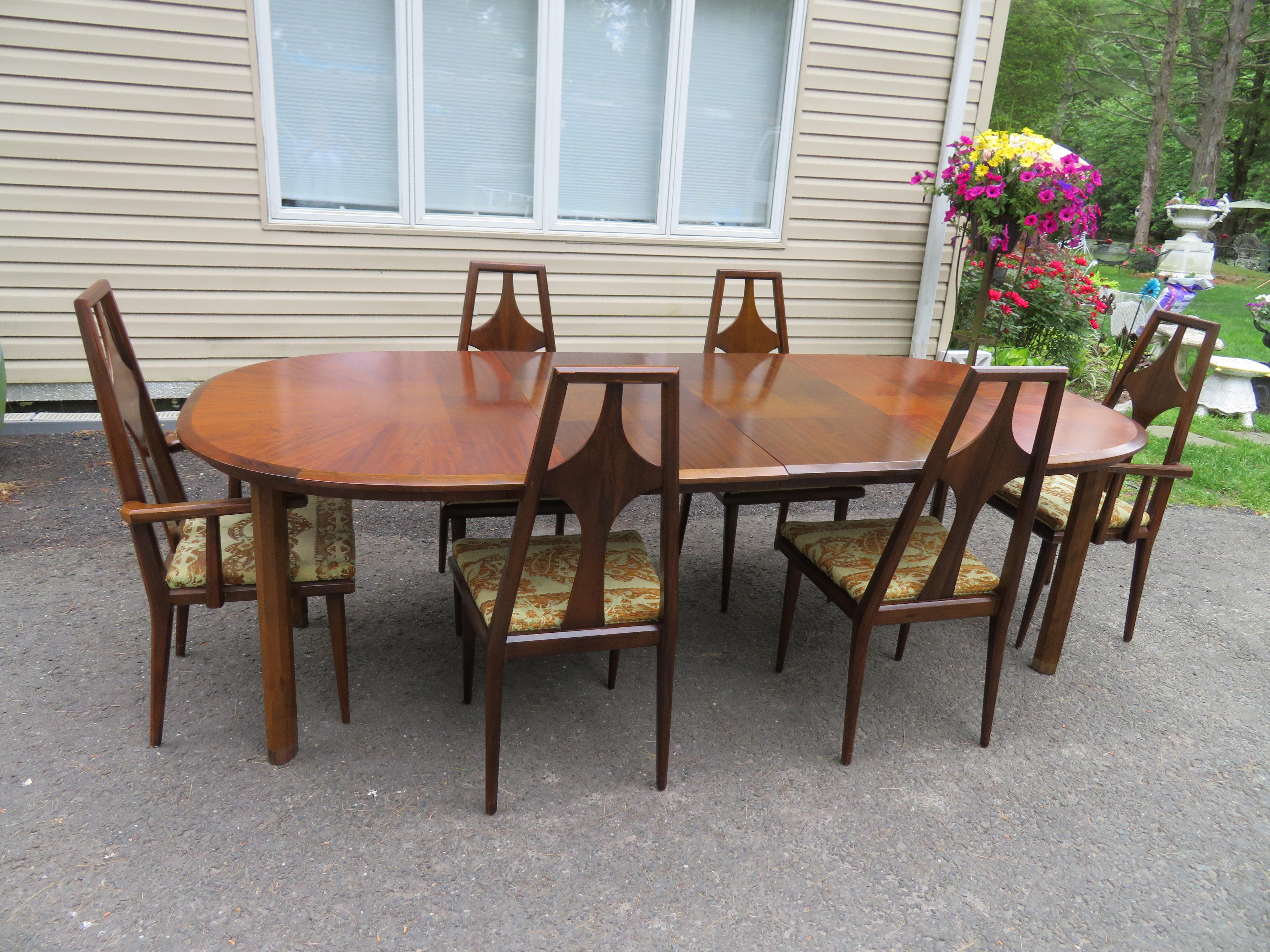Mid-Century Modern Merveilleuse table de salle à manger ovale en noyer Edmond J Spence Modernity en vente