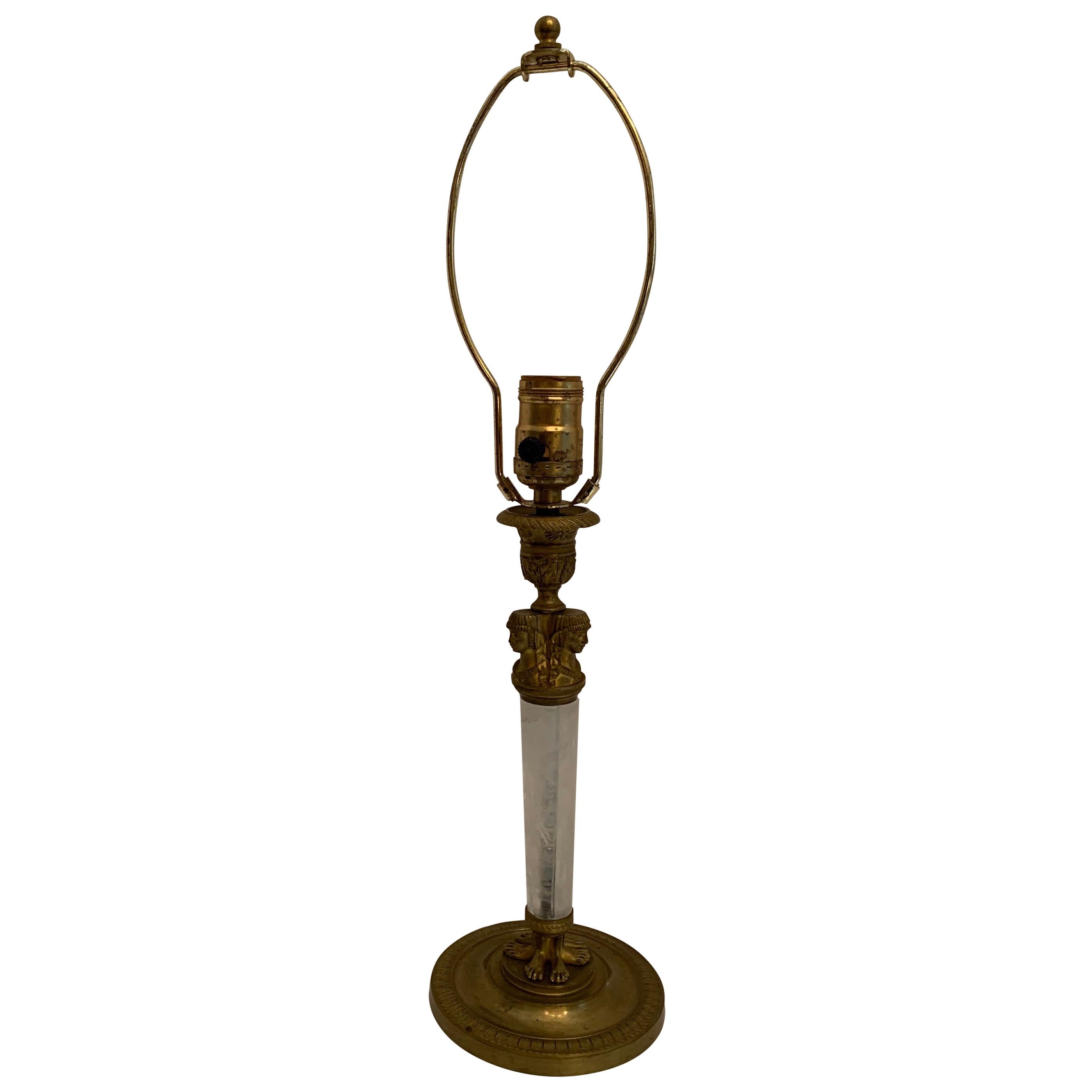 Magnifique lampe chandelier Empire Dore en bronze et cristal de roche à figure néoclassique en vente