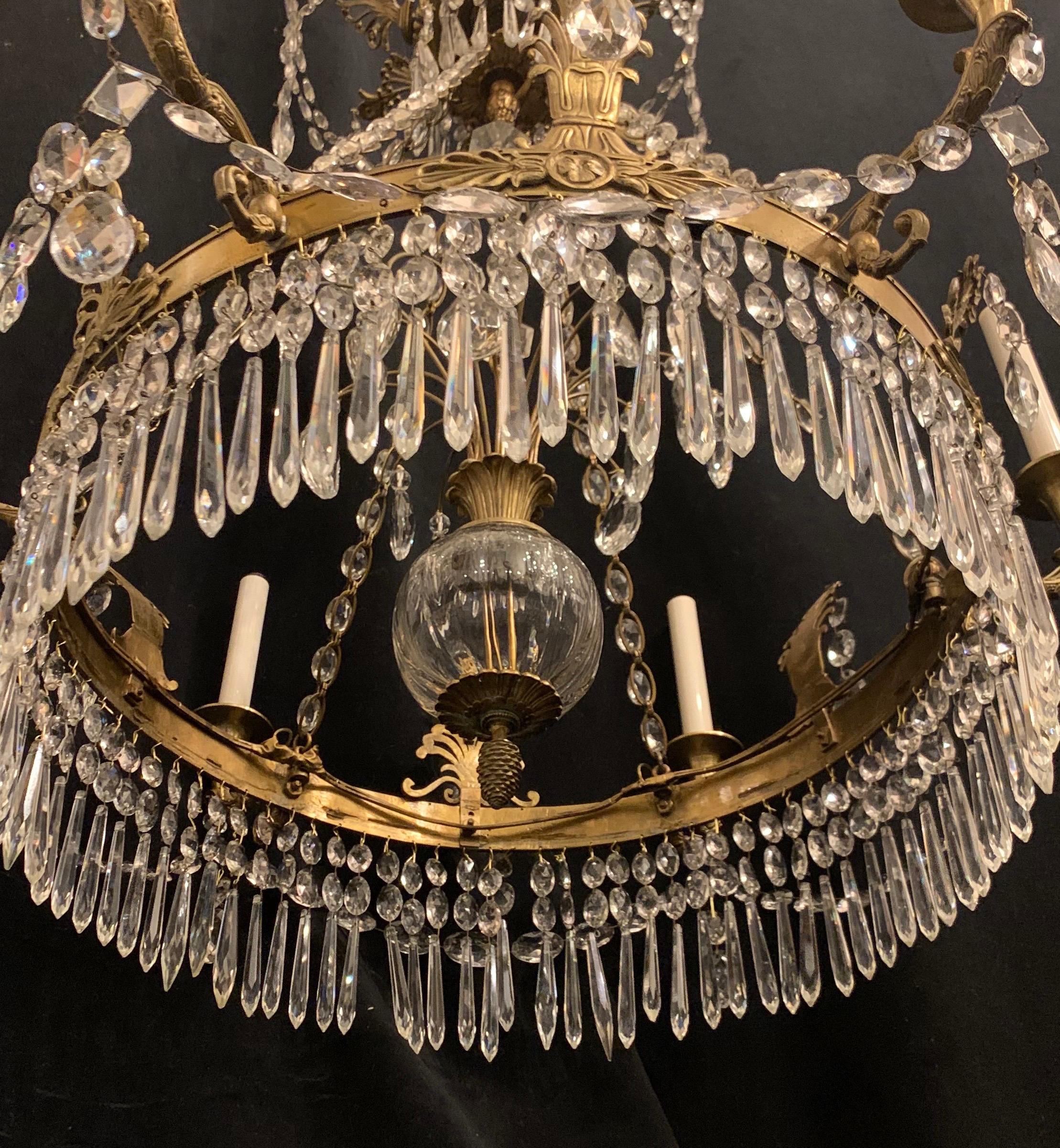 Wunderschöner neoklassischer Empire-Kronleuchter aus Bronze und Kristall, Swag Regency, Baltic im Zustand „Gut“ im Angebot in Roslyn, NY