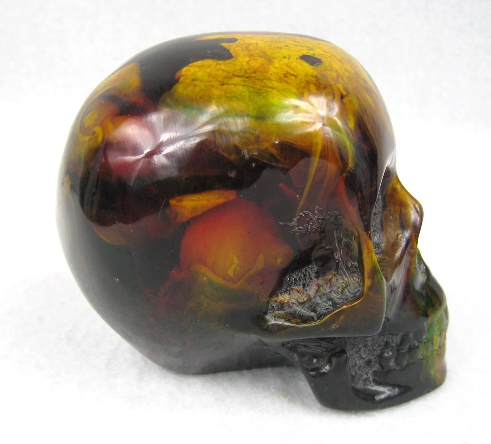 Bakelite Skull End of Day Catalin  In Good Condition In Wallkill, NY