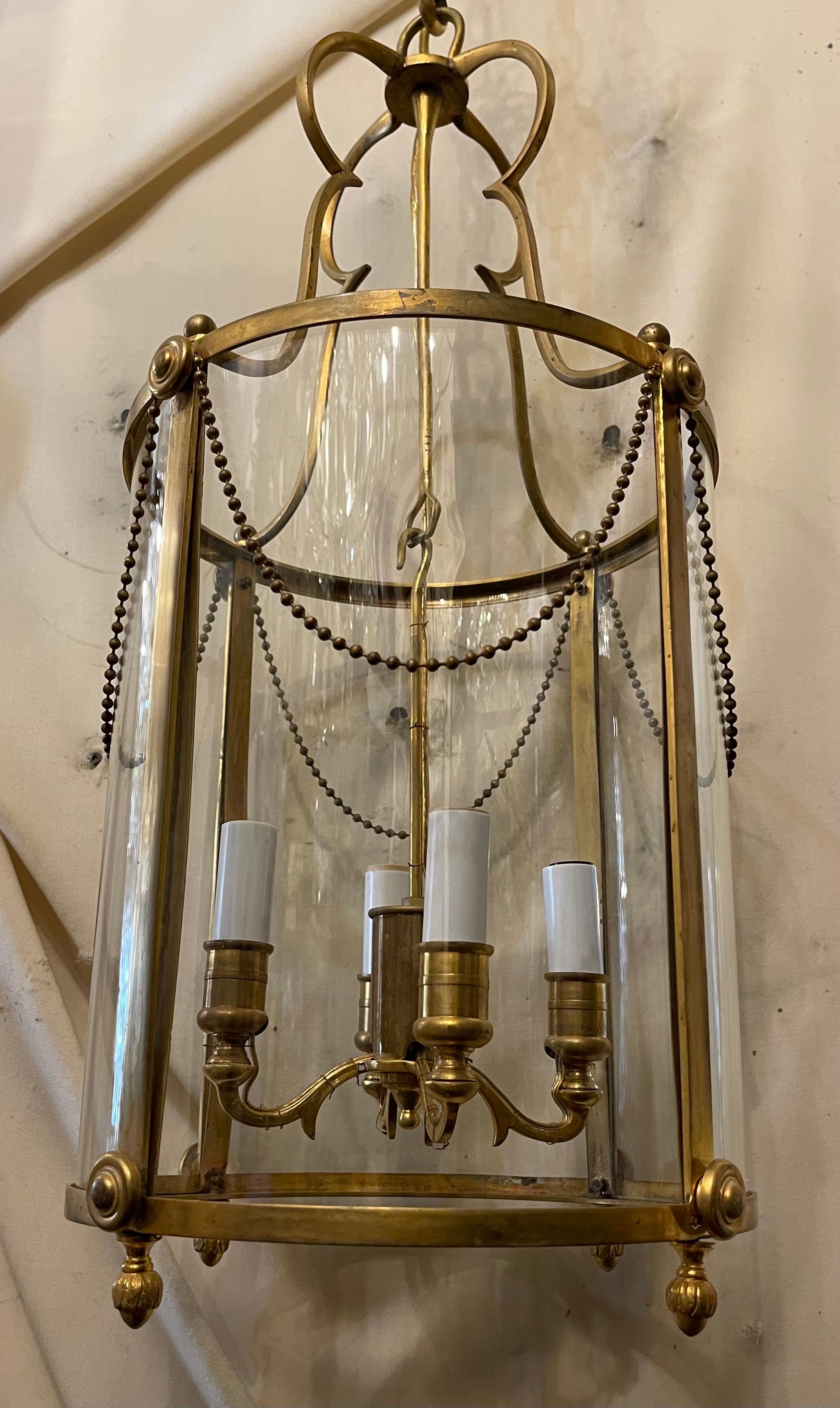 Merveilleux lustre de style Régence Anglaise Hansom Bronze 4 Lanternes à Candélabre Câblées Prêt à Installer