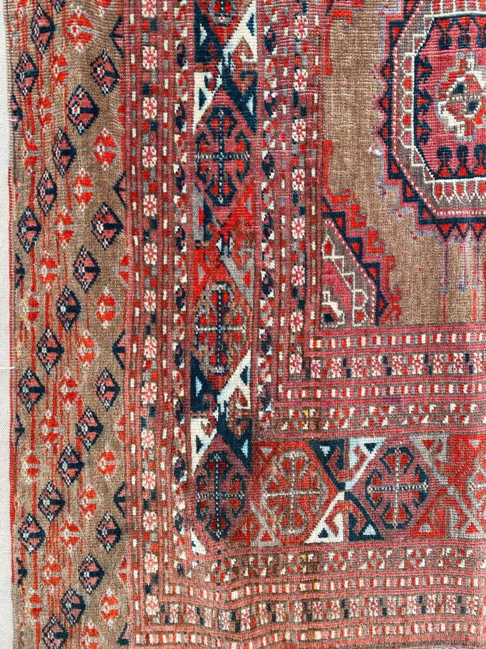 Magnifique tapis turkmène ancien de grande taille en vente 1