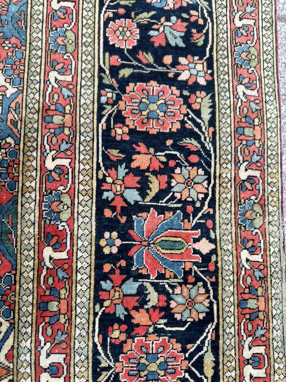 Wunderschöner feiner antiker Mohtasham-Teppich im Angebot 11