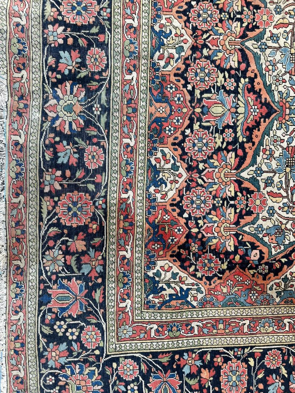 Hand-Knotted Wonderful fine antique Mohtasham rug For Sale