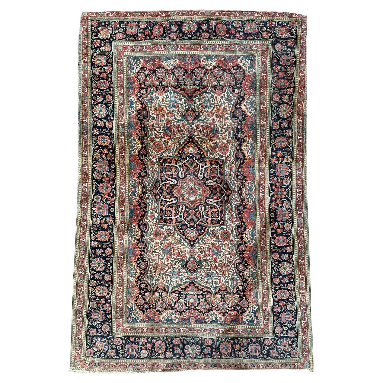 Wunderschöner feiner antiker Mohtasham-Teppich im Angebot