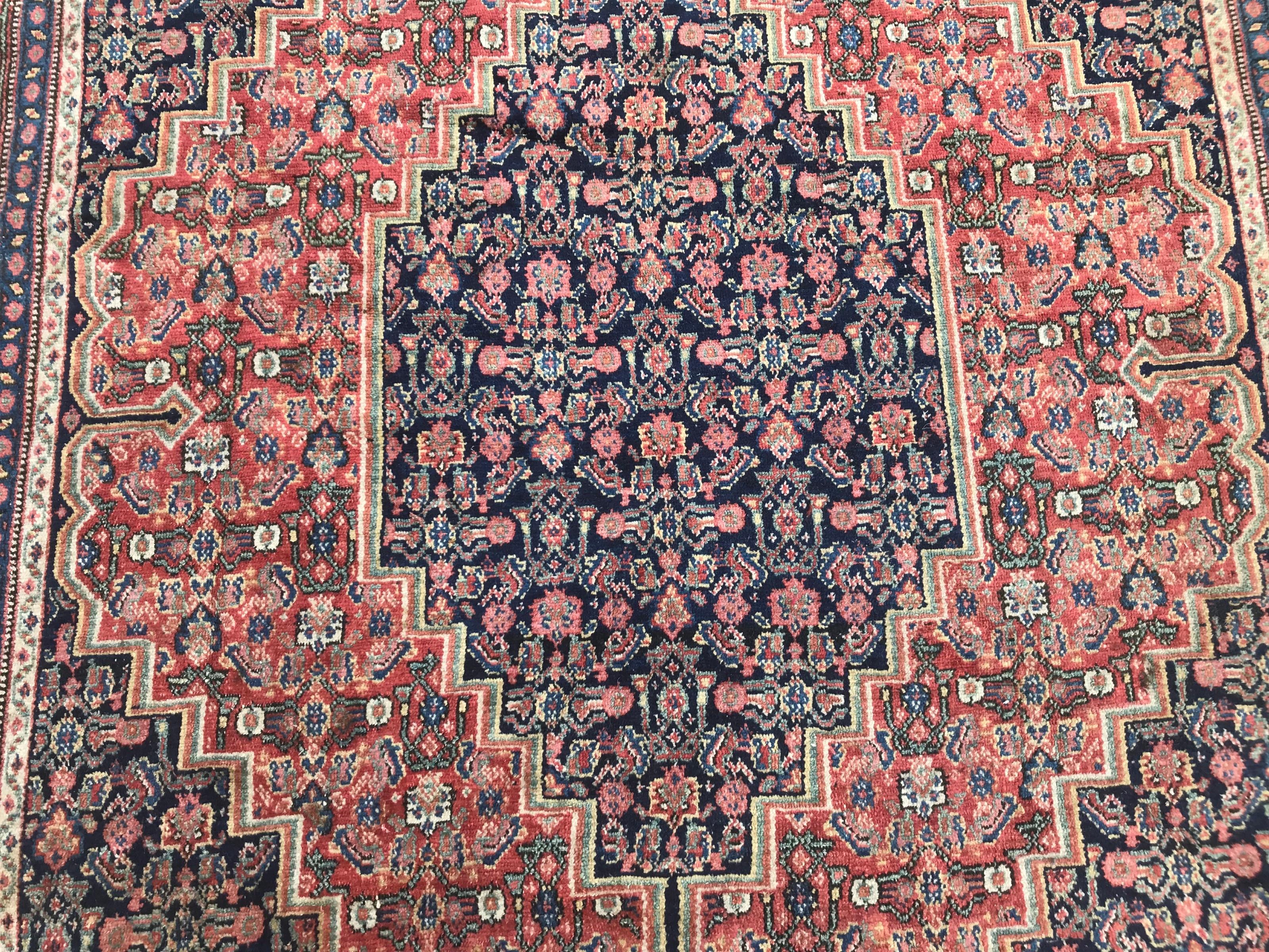 Bobyrug's Wundervoller feiner antiker Senneh-Teppich (Handgeknüpft) im Angebot