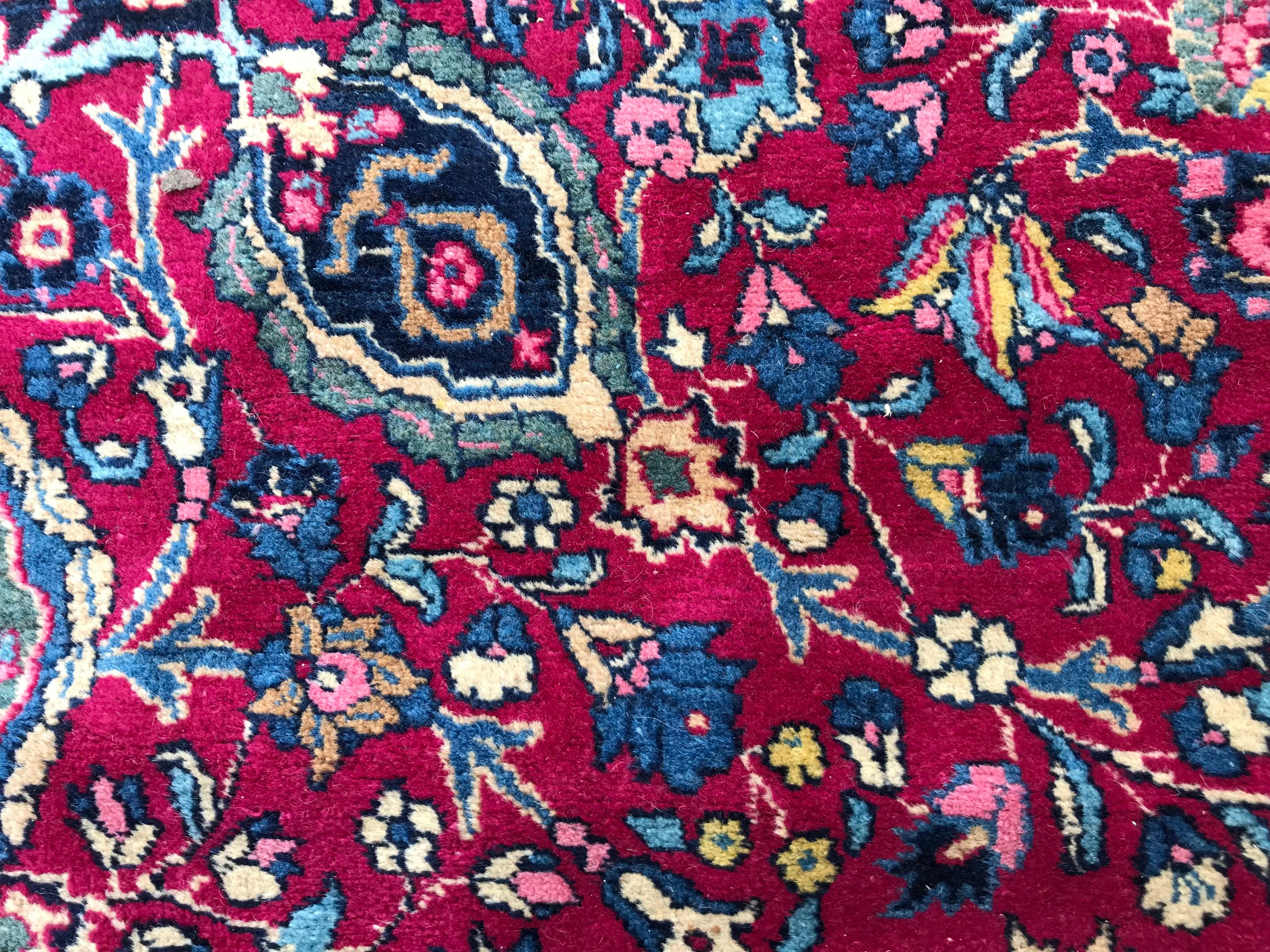 Wunderschöner feiner großer antiker Kirman-Teppich im Angebot 7