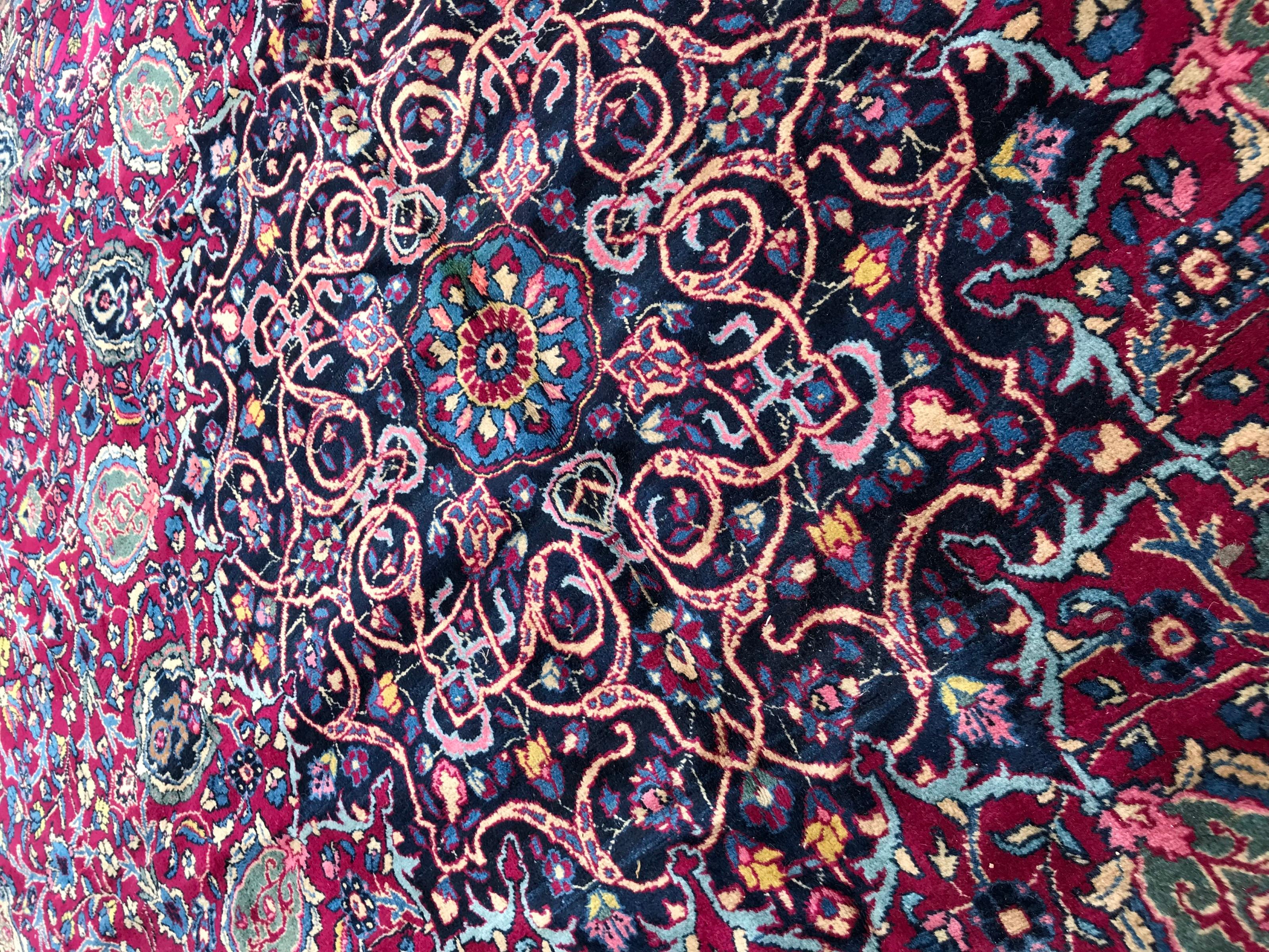 Wunderschöner feiner großer antiker Kirman-Teppich im Angebot 8