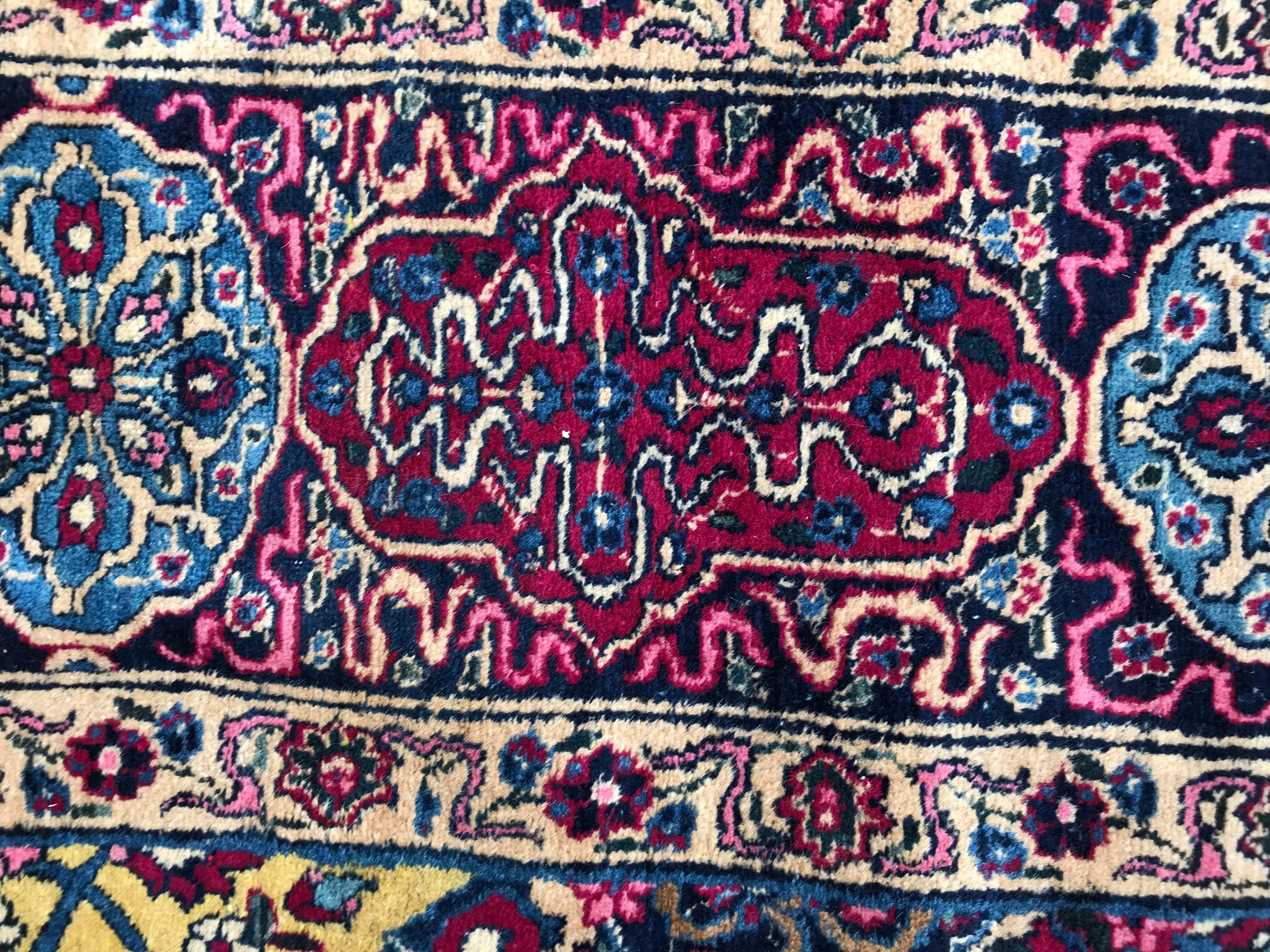 Wunderschöner feiner großer antiker Kirman-Teppich im Angebot 1