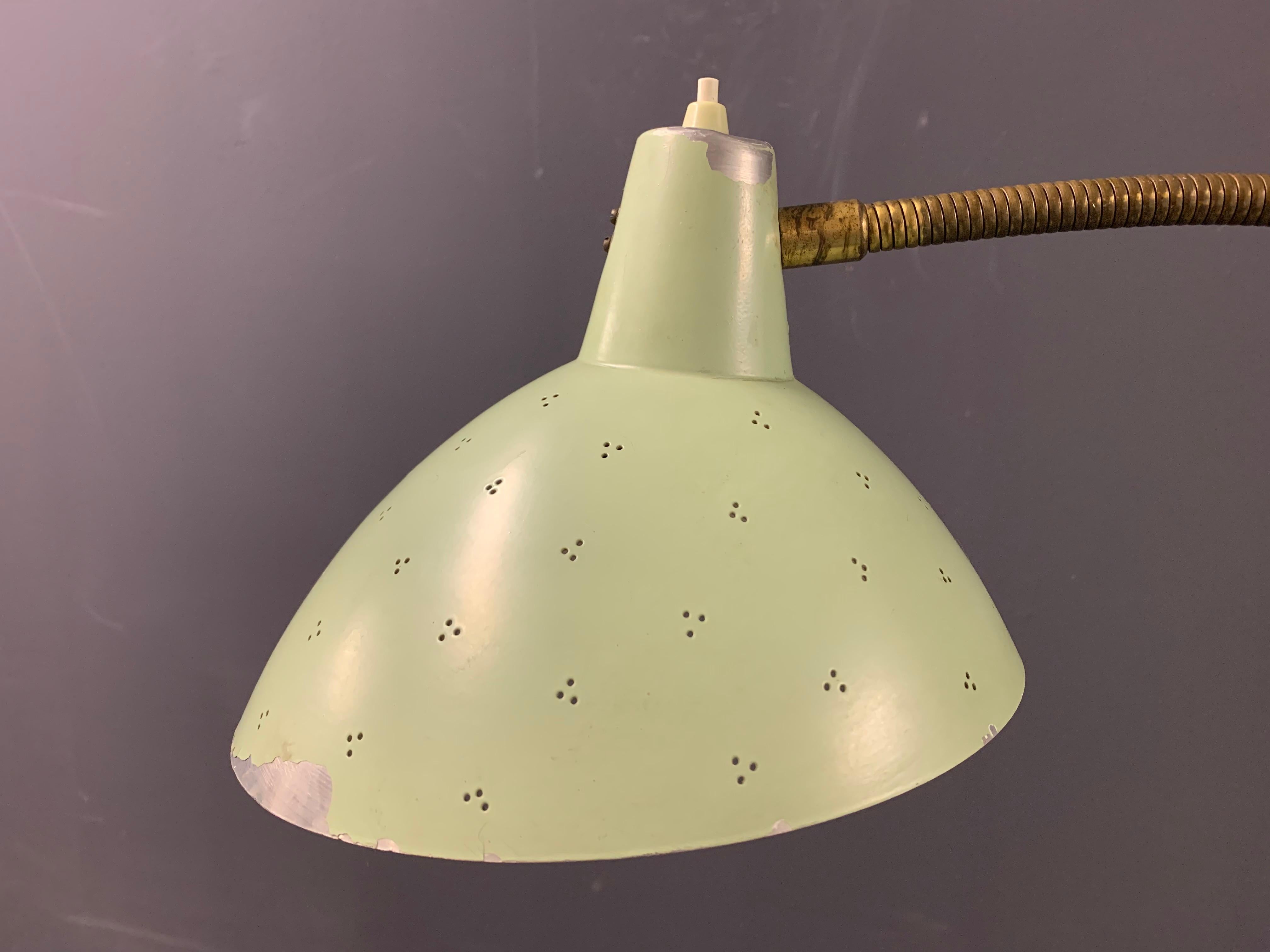 Merveilleux lampadaire attribué à Paavo Tynell en vente 5