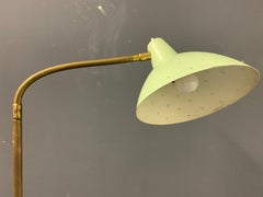Wunderschöne Stehlampe:: die Paavo Tynell zugeschrieben wird