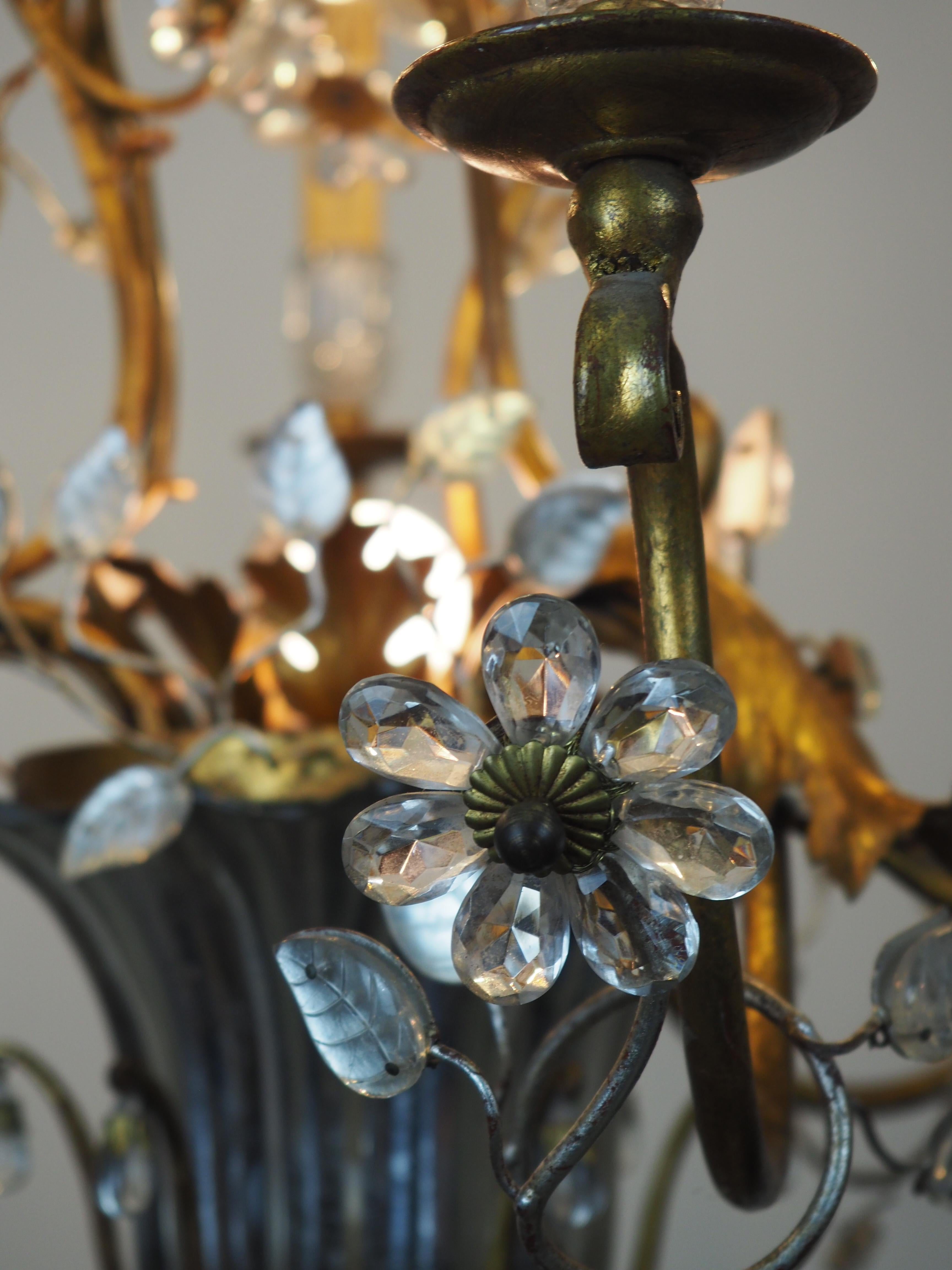 Gilt Iron Flower Leaves Chandelier by Giovani Banci, Italy,  circa 1960s For Sale 3