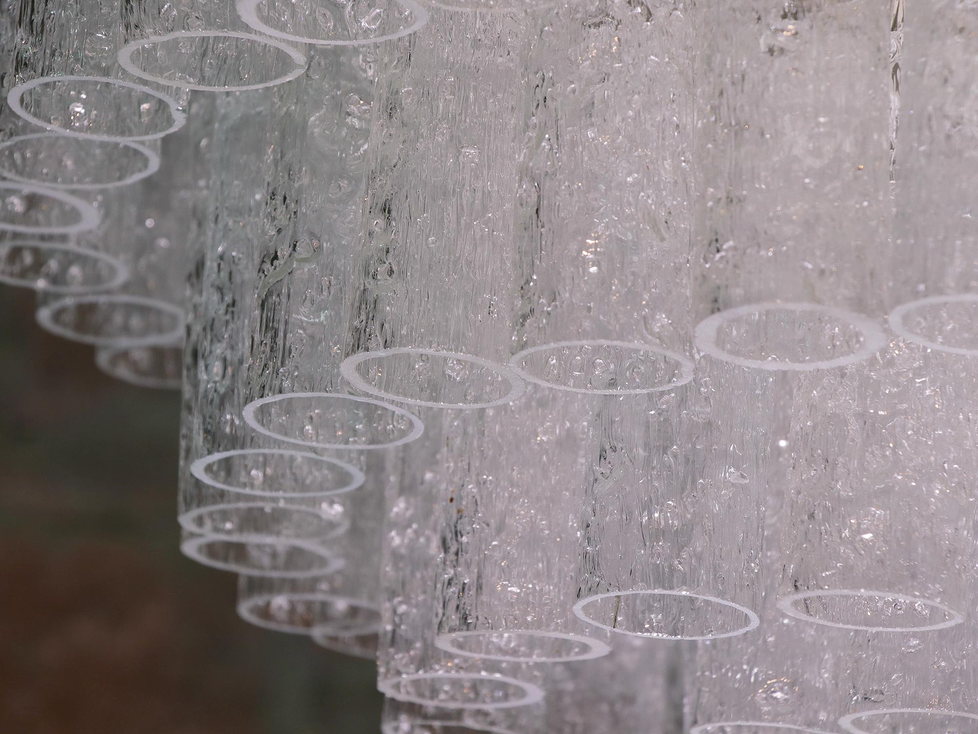 Milieu du XXe siècle 1 de 3 tubes en verre de Murano à glace encastrés à quatre niveaux Doria 20 pouces, années 1960 en vente