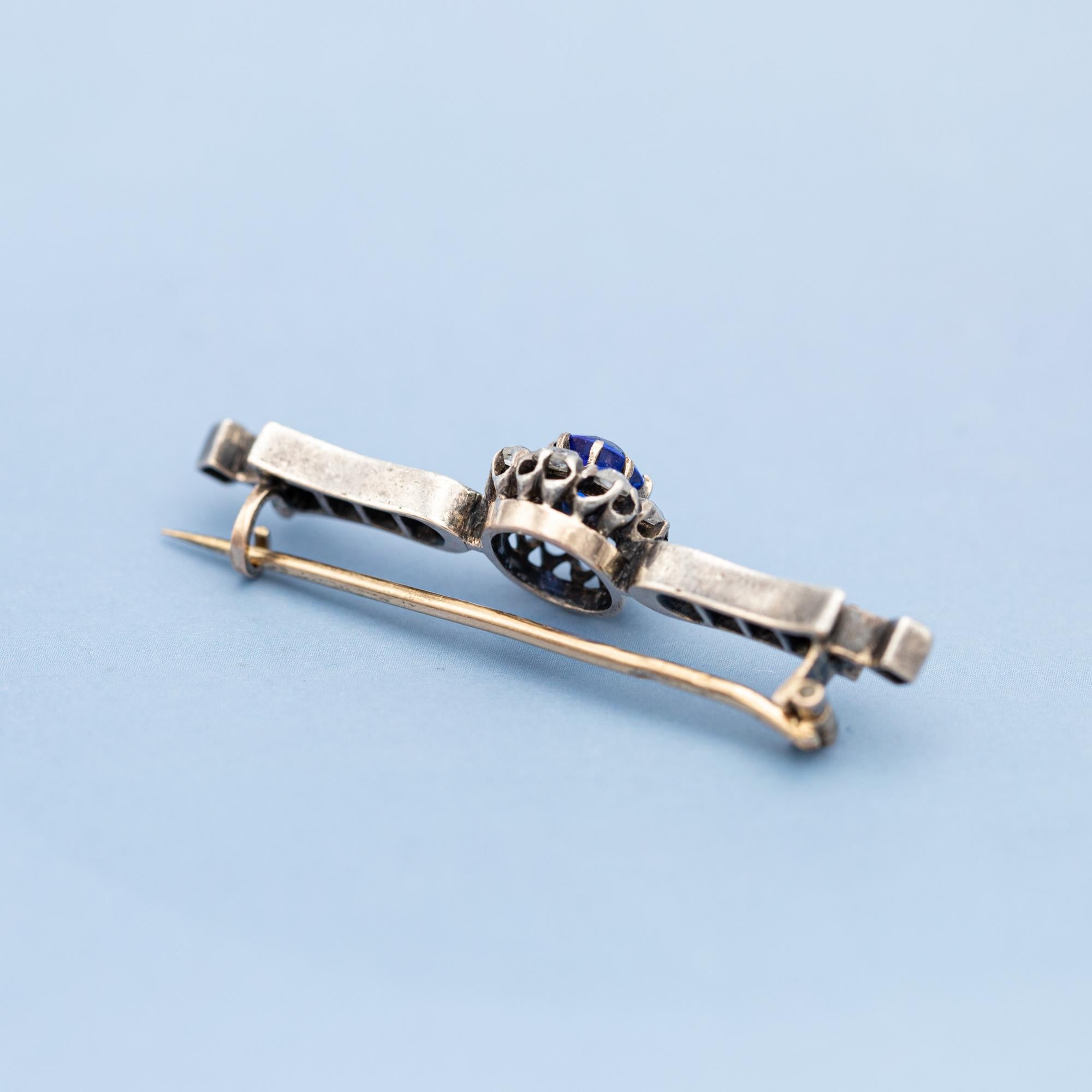 Wonderful French antique bar brooch - Victorian - rose cut diamonds & sapphire In Good Condition For Sale In Antwerp, BE