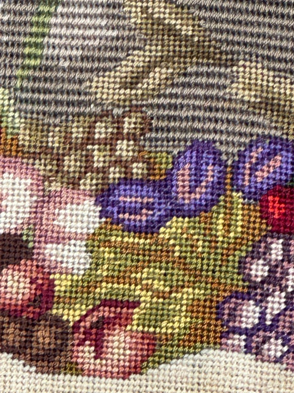 Maravilloso Tapiz francés de punto de aguja estilo Aubusson 