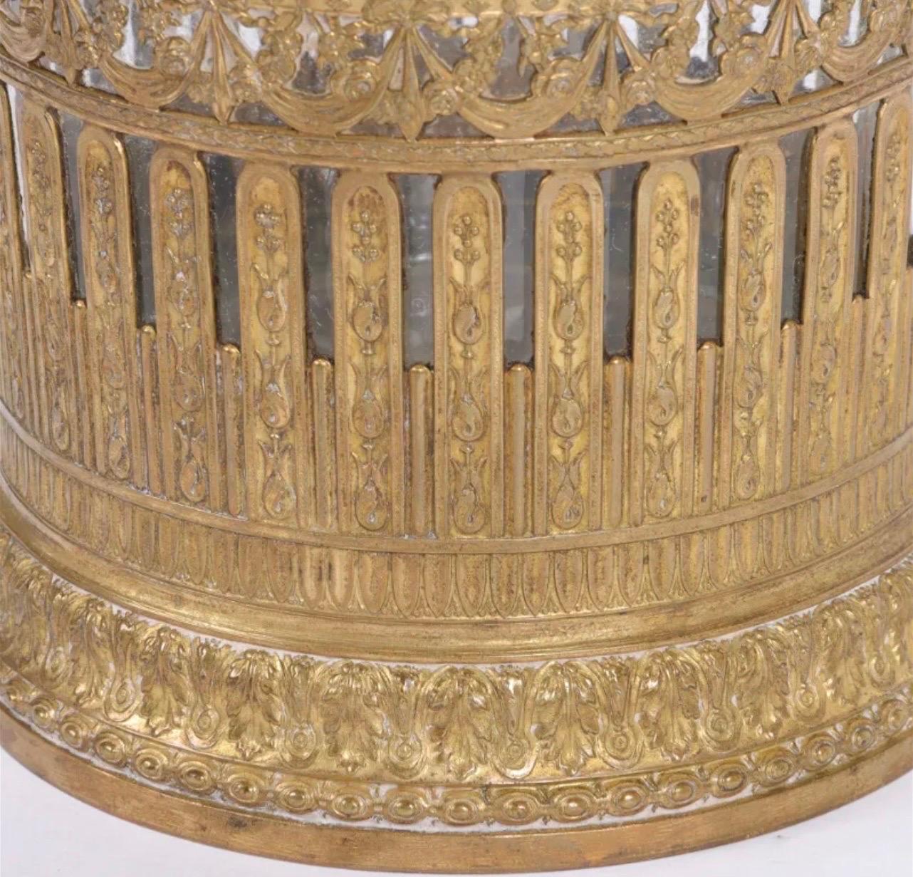 Wunderschöner französischer Baccarat Dore Bronze-Goldbronze-Kristallglas-Korb-Tafelaufsatz aus Kristallglas (Belle Époque) im Angebot