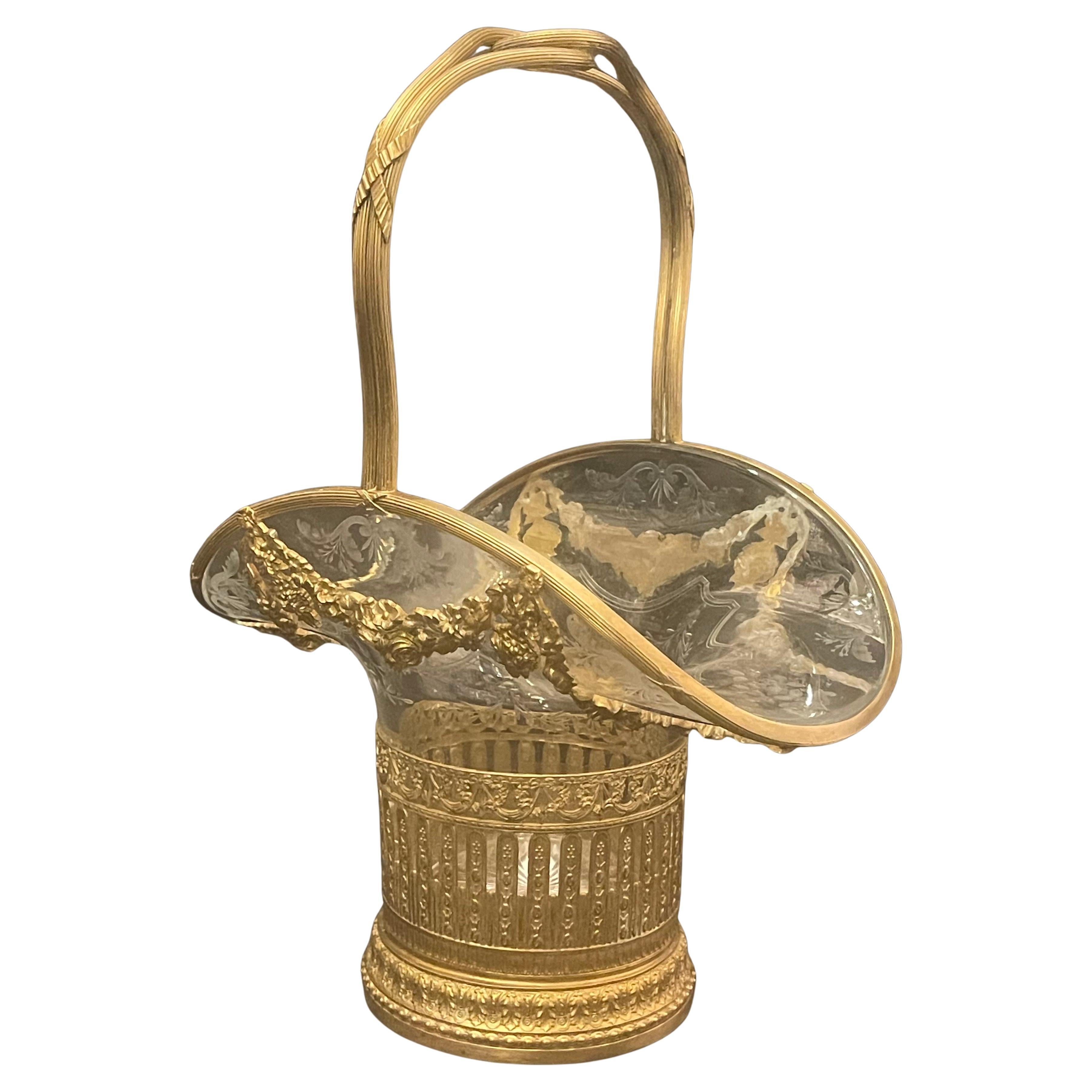 Wunderschöner französischer Baccarat Dore Bronze-Goldbronze-Kristallglas-Korb-Tafelaufsatz aus Kristallglas (Belle Époque) im Angebot