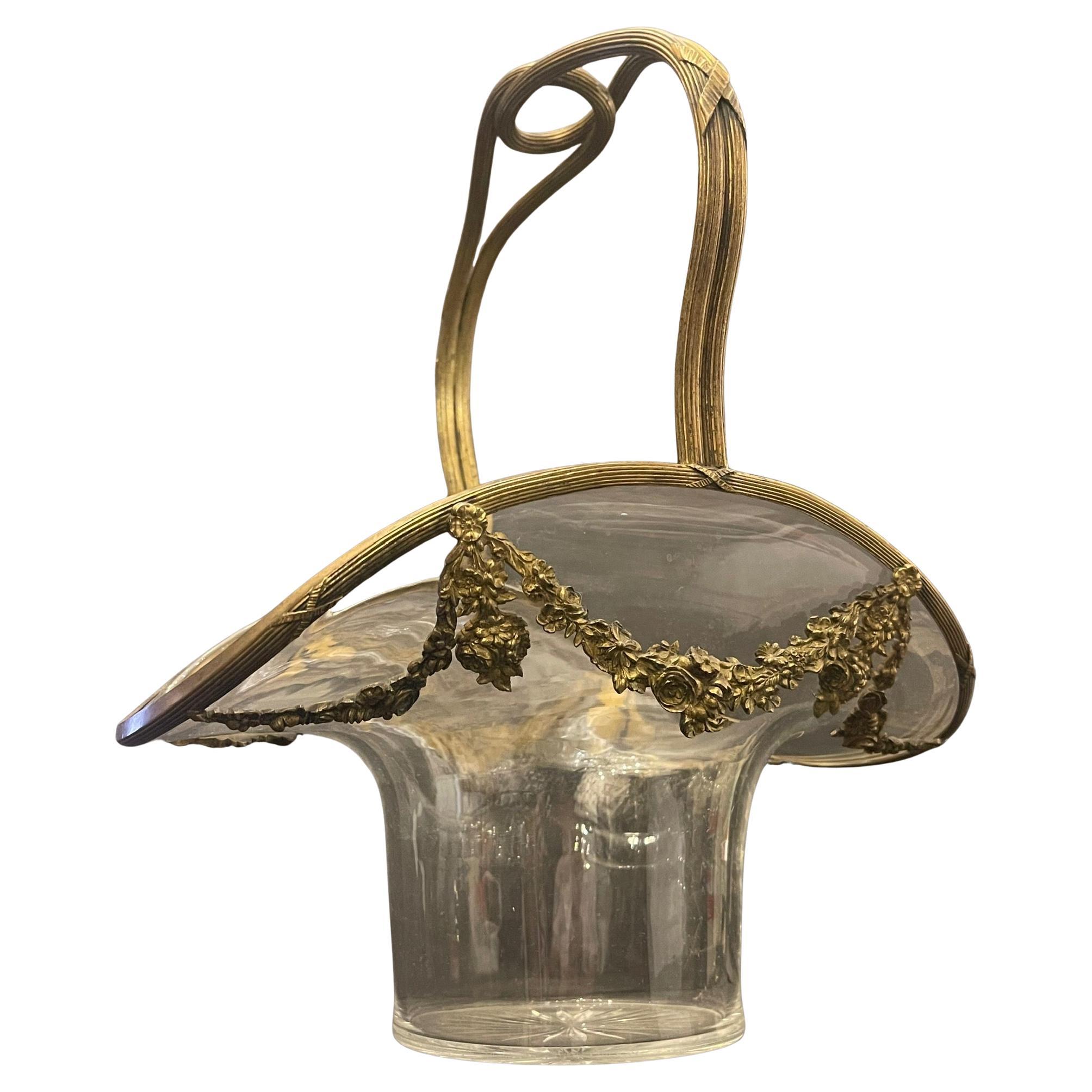 Wunderschöner französischer Baccarat Dore Bronze-Goldbronze-Kristallglas-Korb-Tafelaufsatz aus Kristallglas (Belle Époque) im Angebot