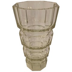 Magnifique vase à panneaux en cristal de style Baccarat Edith Harcourt